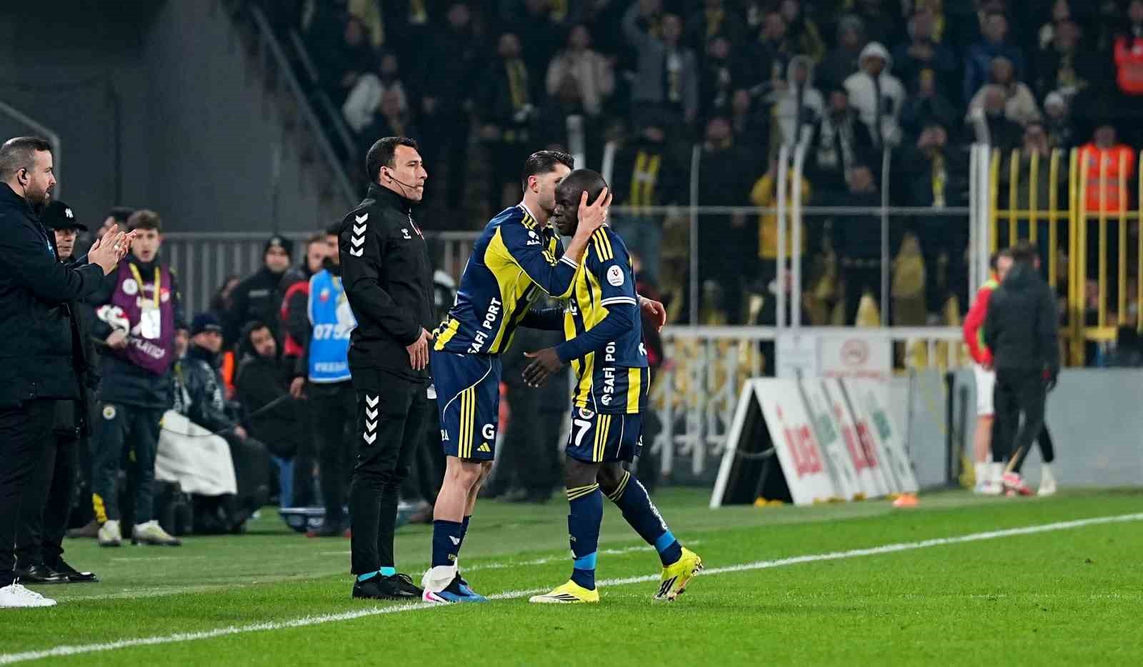 Trendyol Süper Lig: Fenerbahçe: 3 - Gençlerbirliği: 1 (Maç sonucu)

