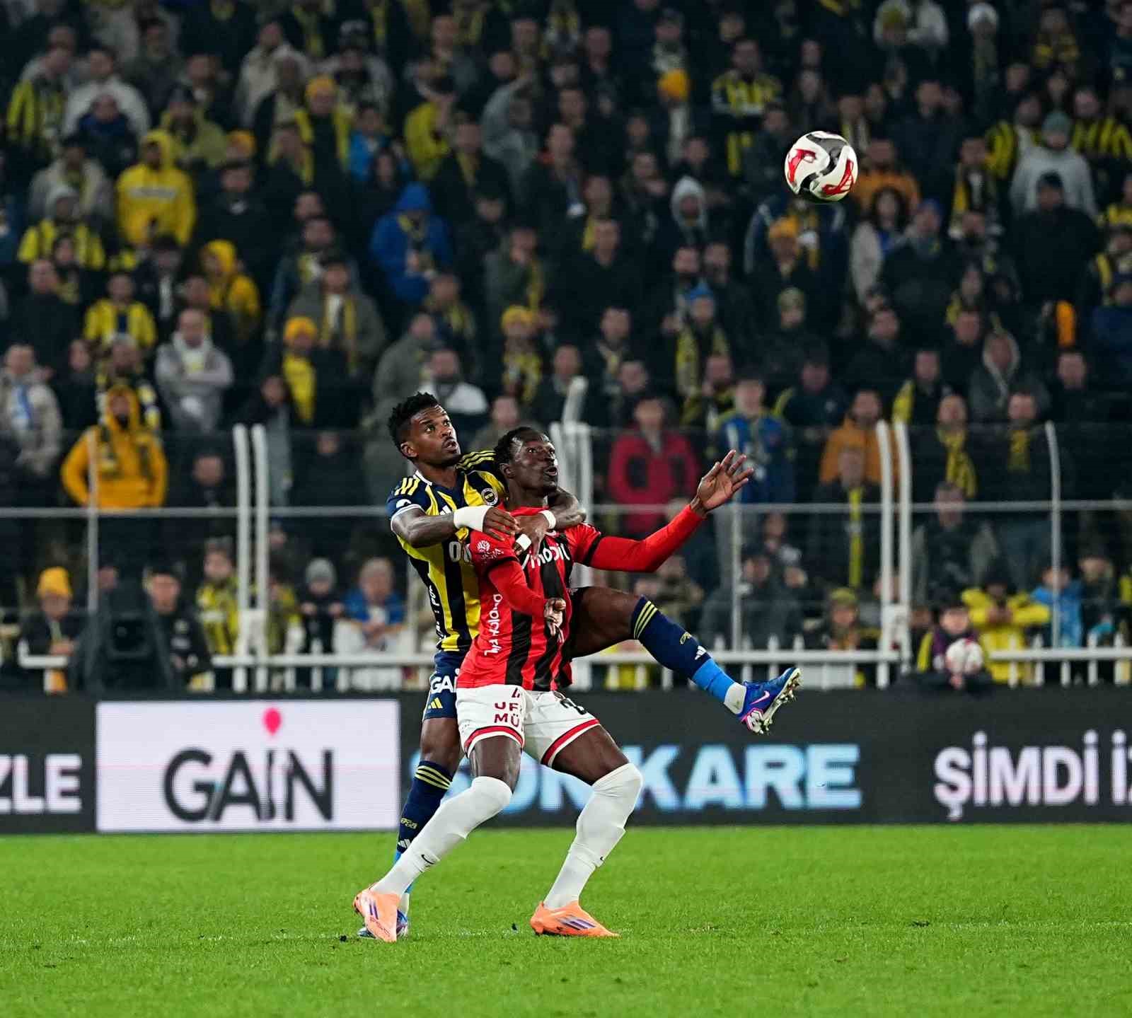 Trendyol Süper Lig: Fenerbahçe: 3 - Gençlerbirliği: 1 (Maç sonucu)
