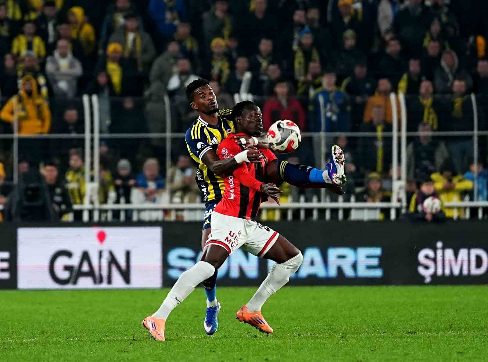 Trendyol Süper Lig: Fenerbahçe: 3 - Gençlerbirliği: 1 (Maç sonucu)
