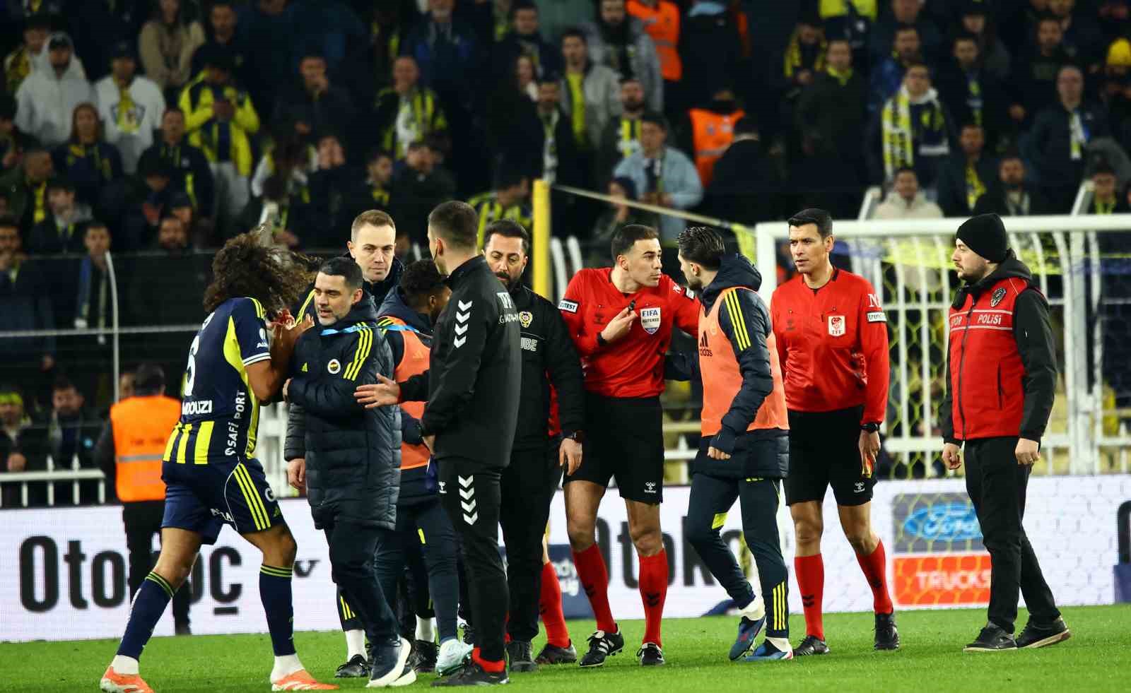 Trendyol Süper Lig: Fenerbahçe: 3 - Samsunspor: 2 (Maç sonucu)
