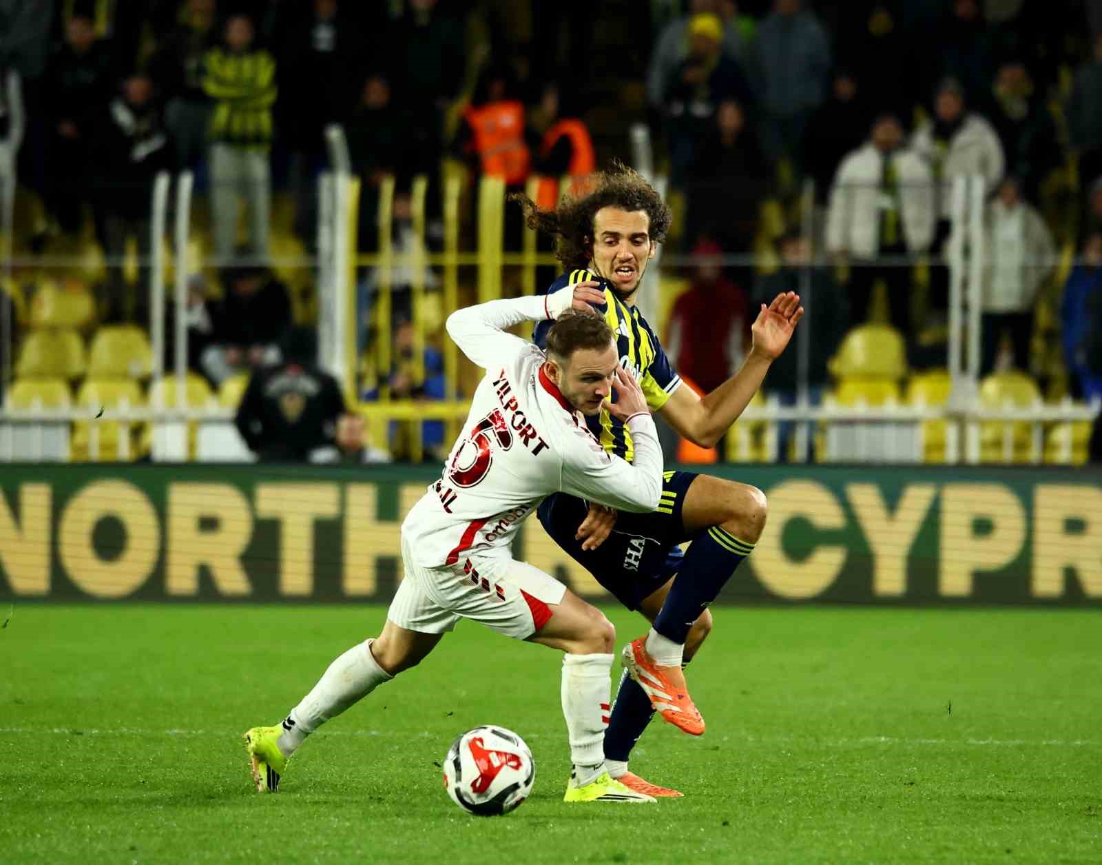 Trendyol Süper Lig: Fenerbahçe: 3 - Samsunspor: 2 (Maç sonucu)
