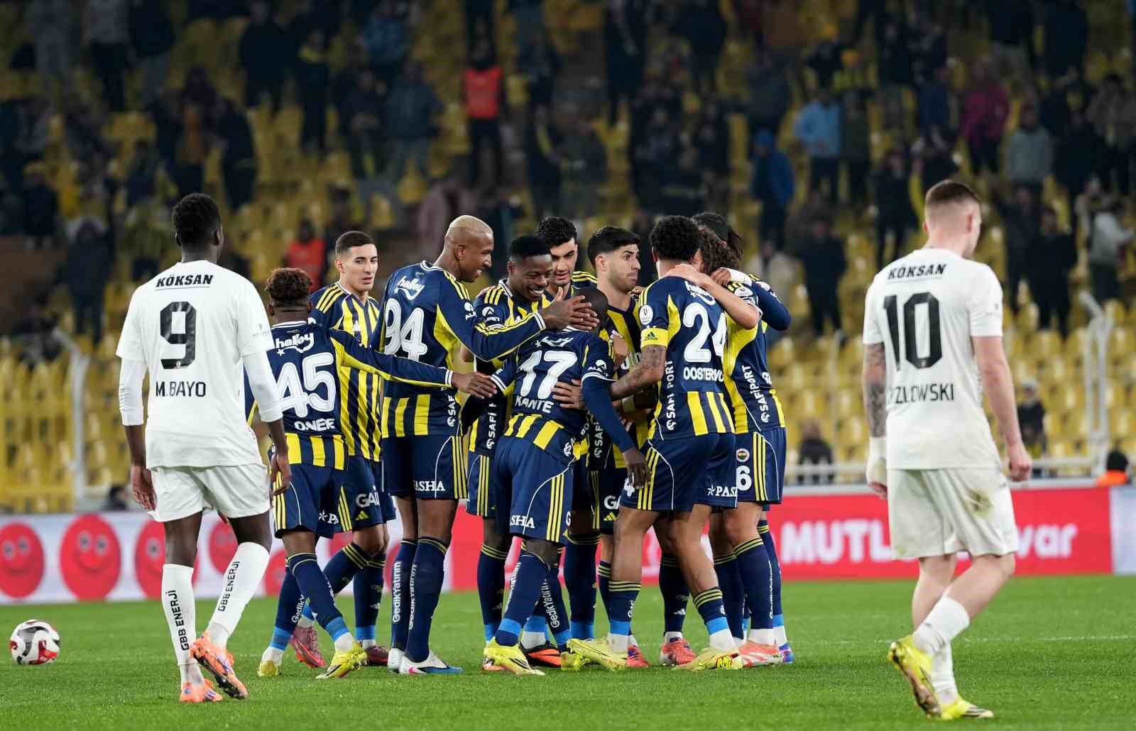 Trendyol Süper Lig: Fenerbahçe: 4 - Gaziantep FK: 1 (Maç sonucu)
