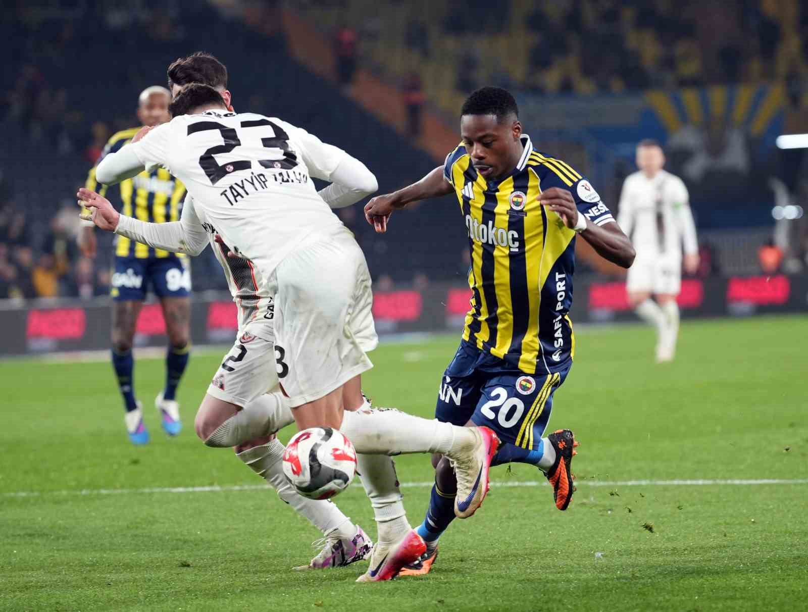 Trendyol Süper Lig: Fenerbahçe: 4 - Gaziantep FK: 1 (Maç sonucu)

