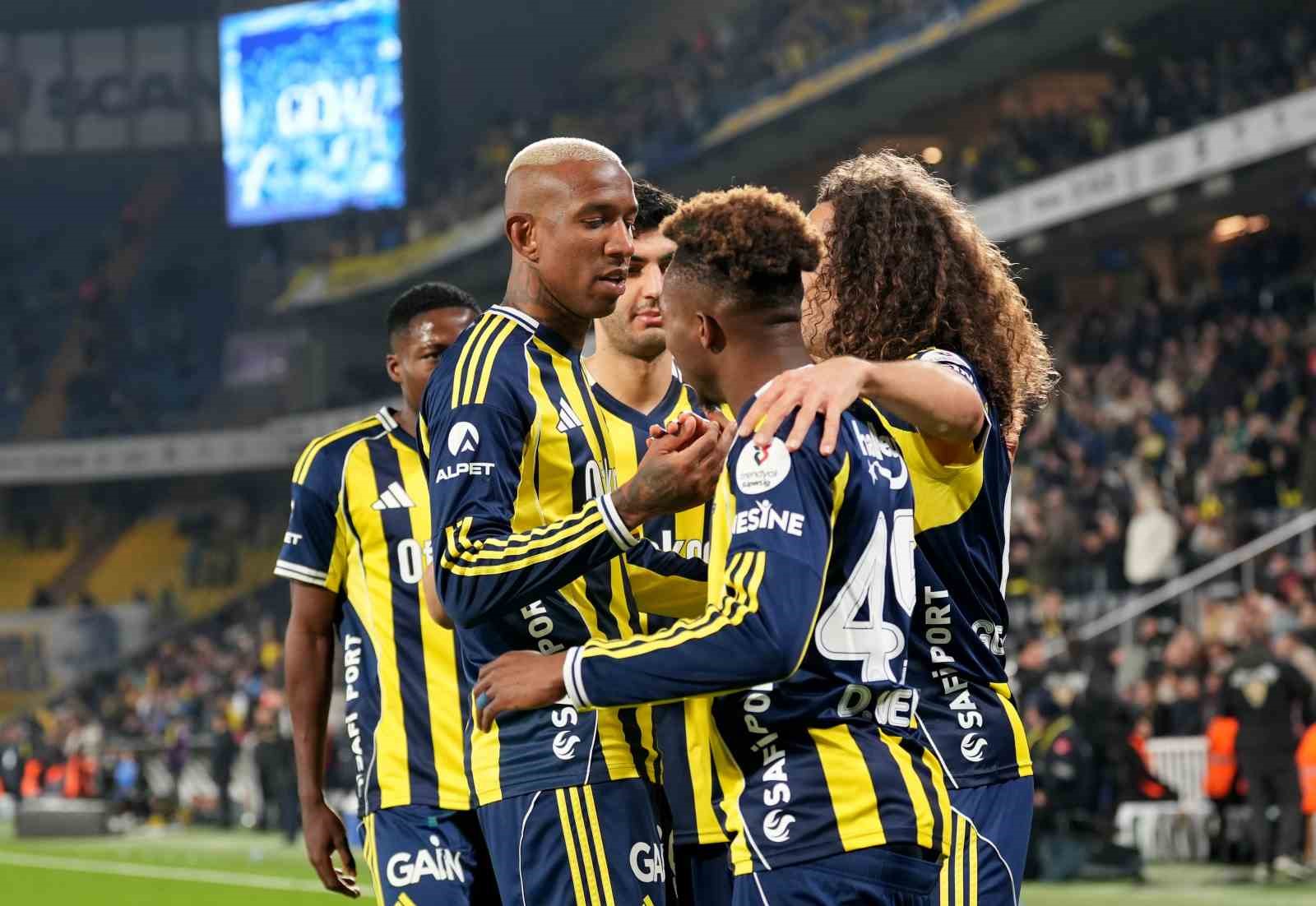 Trendyol Süper Lig: Fenerbahçe: 4 - Gaziantep FK: 1 (Maç sonucu)
