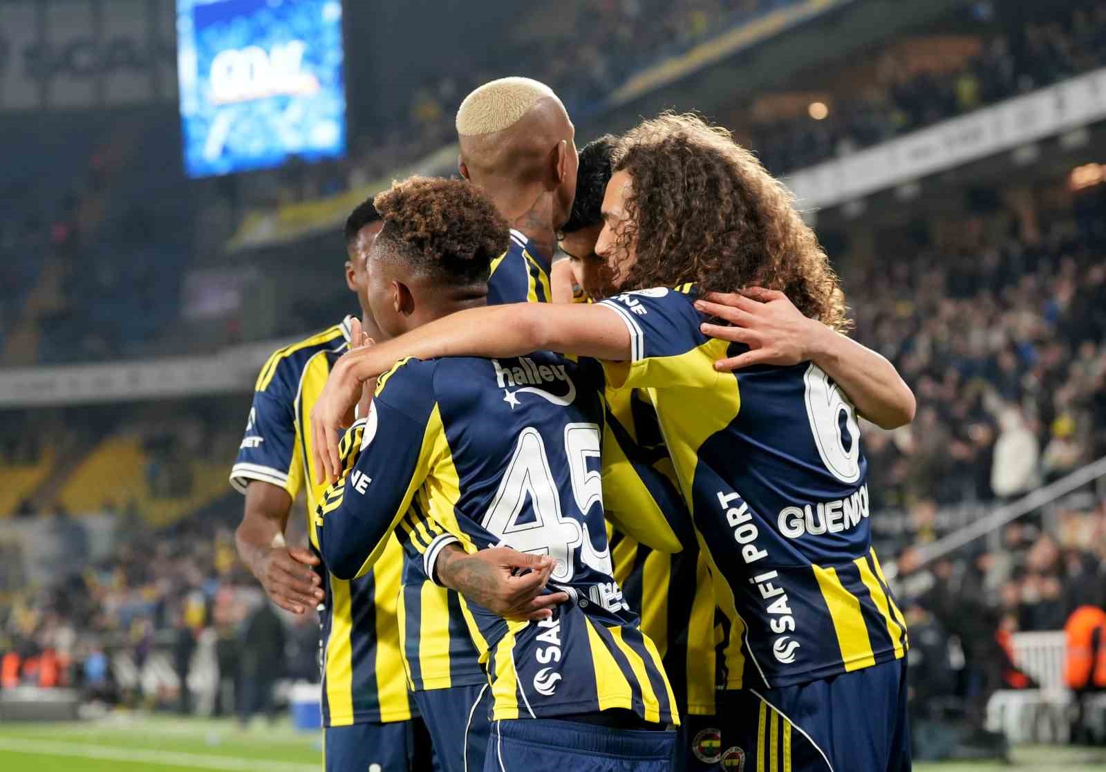 Trendyol Süper Lig: Fenerbahçe: 4 - Gaziantep FK: 1 (Maç sonucu)
