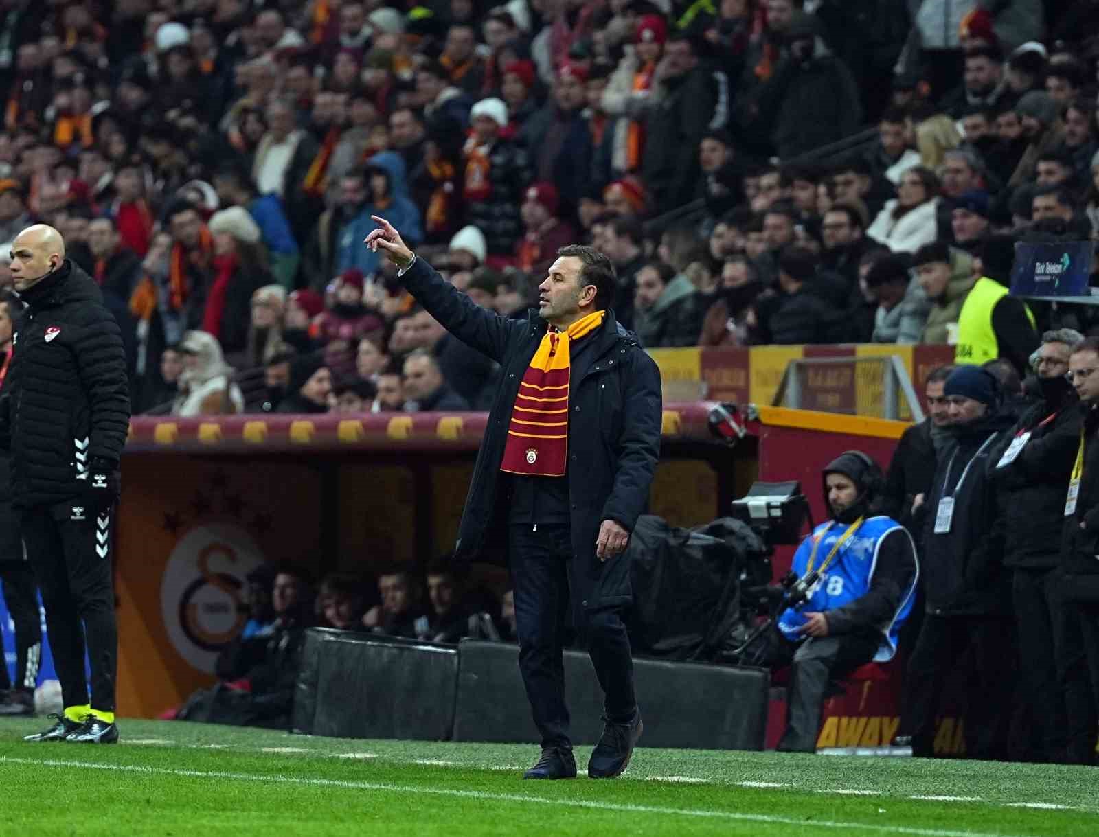 Trendyol Süper Lig: Galatasaray: 0 - Gaziantep FK: 0 (İlk yarı)
