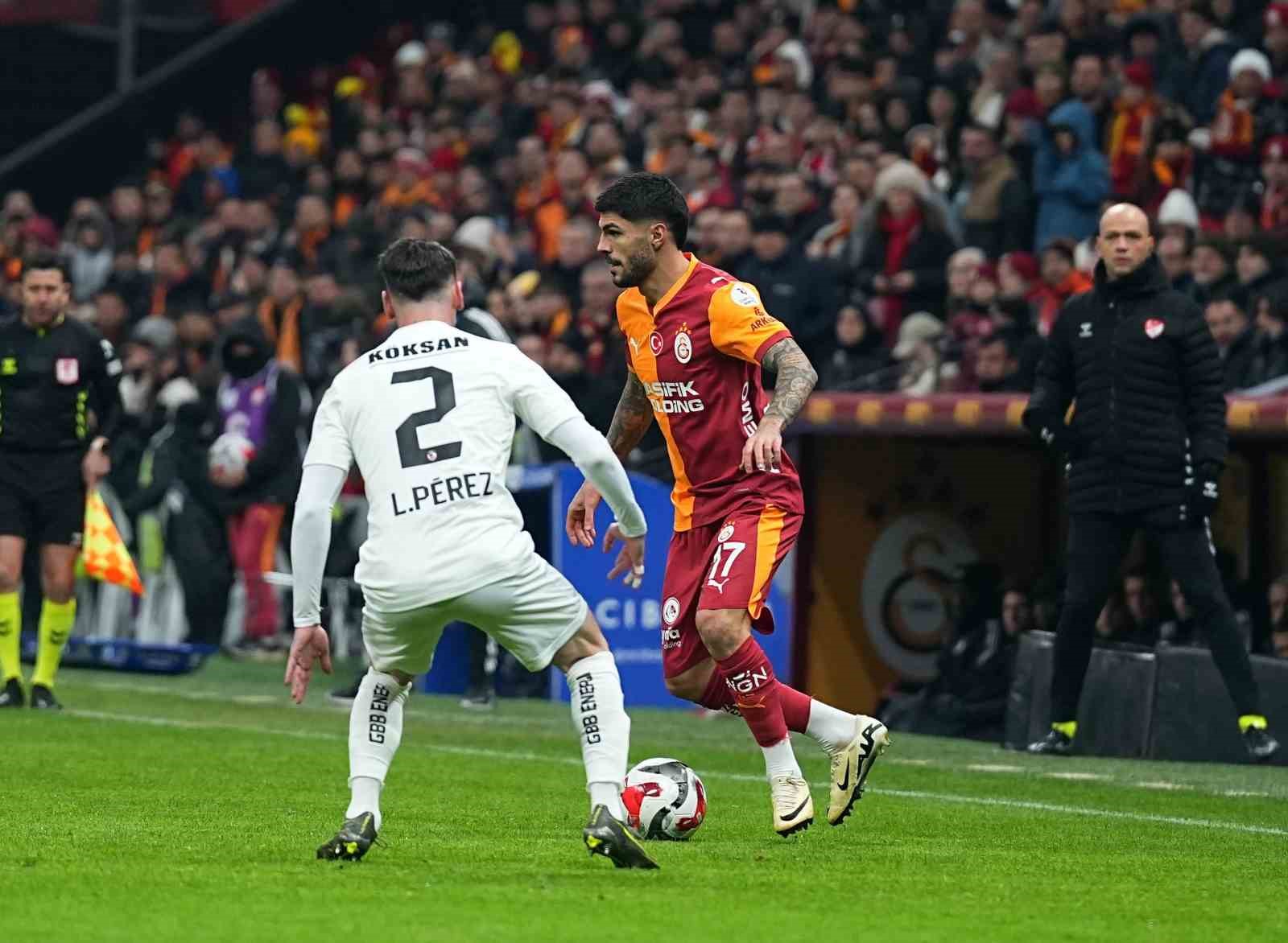 Trendyol Süper Lig: Galatasaray: 0 - Gaziantep FK: 0 (Maç devam ediyor)
