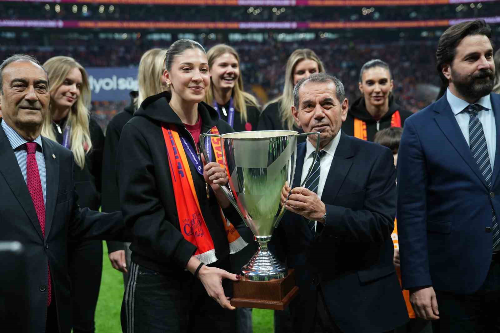 Trendyol Süper Lig: Galatasaray: 0 - Kocaelispor: 0 (Maç devam ediyor)
