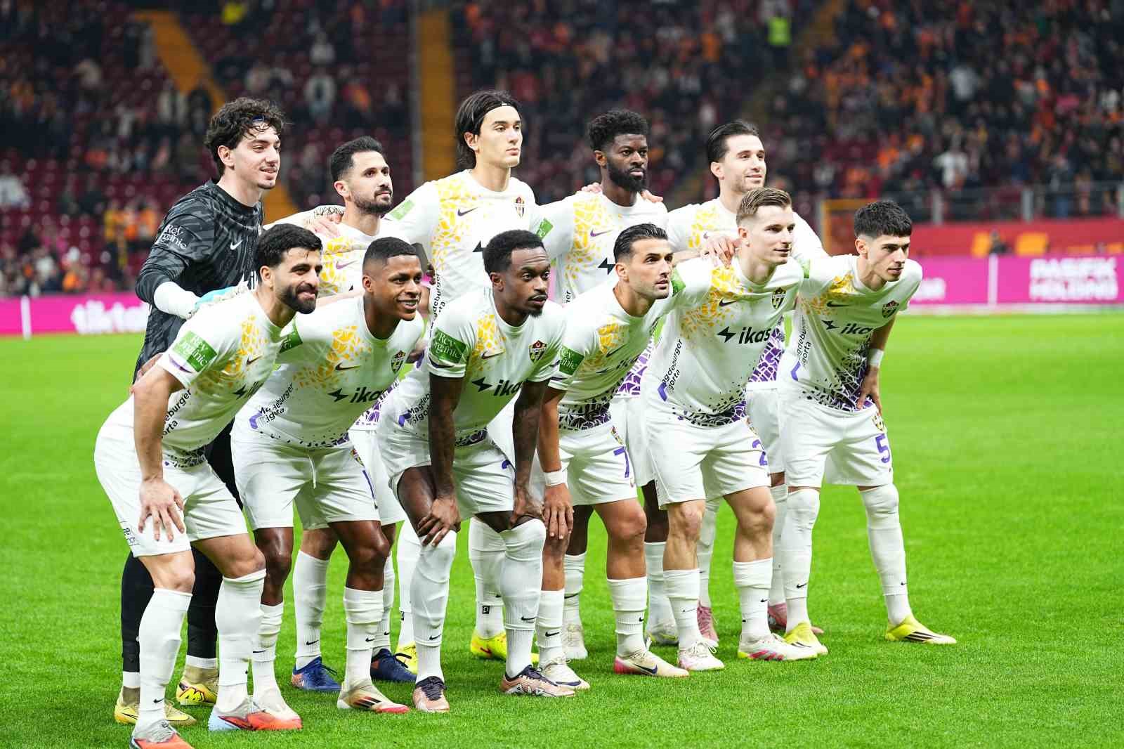 Trendyol Süper Lig: Galatasaray: 1 - Eyüpspor: 0 (Maç devam ediyor)
