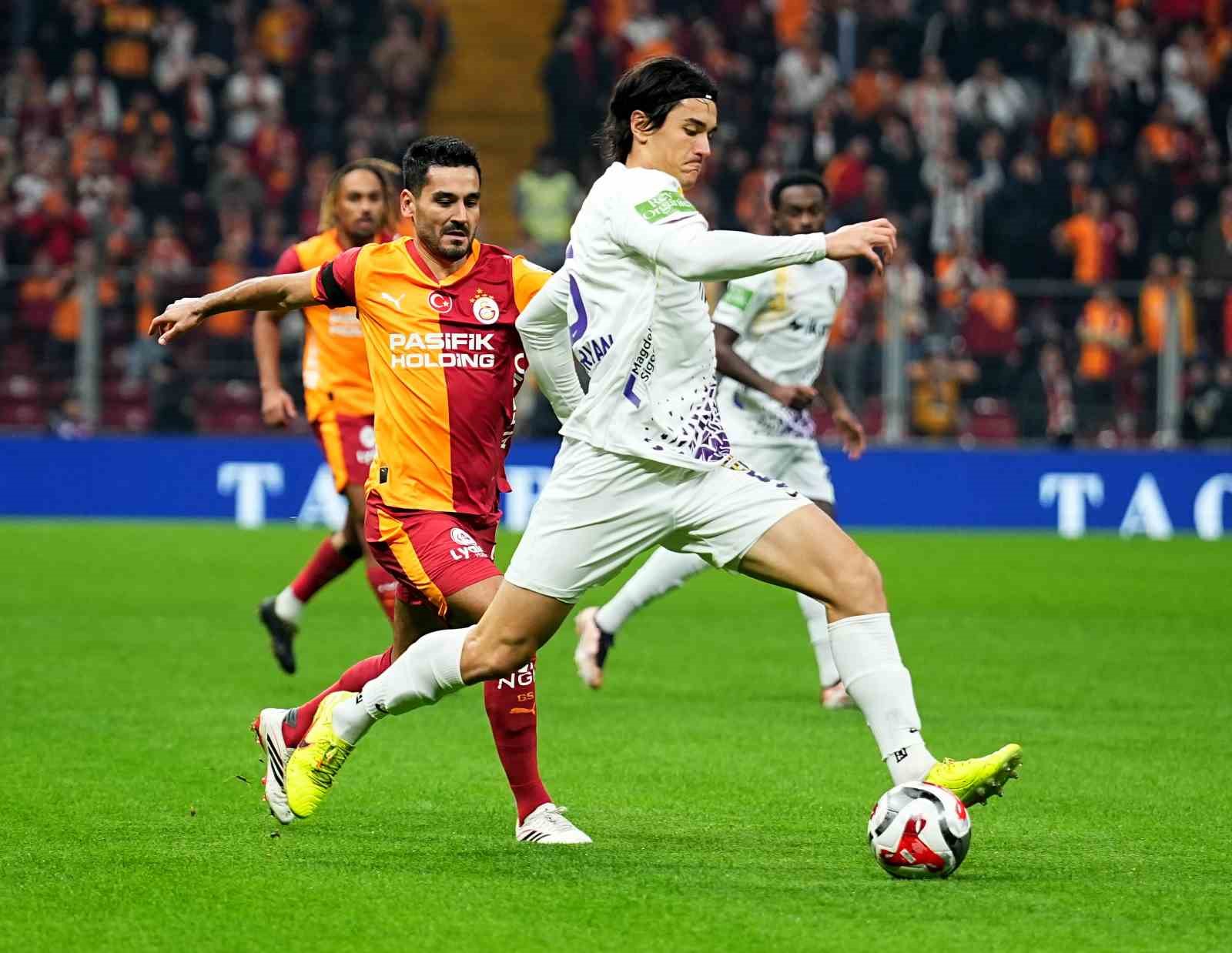 Trendyol Süper Lig: Galatasaray: 1 - Eyüpspor: 0 (Maç devam ediyor)
