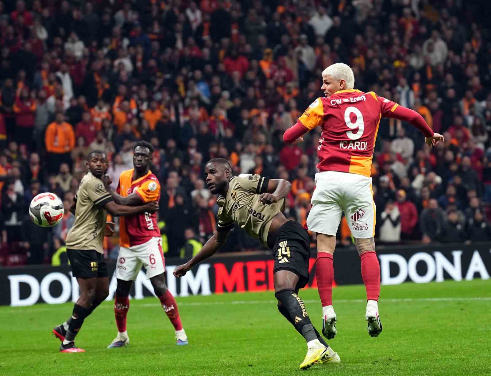 Trendyol Süper Lig: Galatasaray: 1 - Kocaelispor: 1 (Maç sonucu)
Trendyol Süper Lig: Galatasaray: 1 - Kocaelispor: 1 (Maç sonucu)