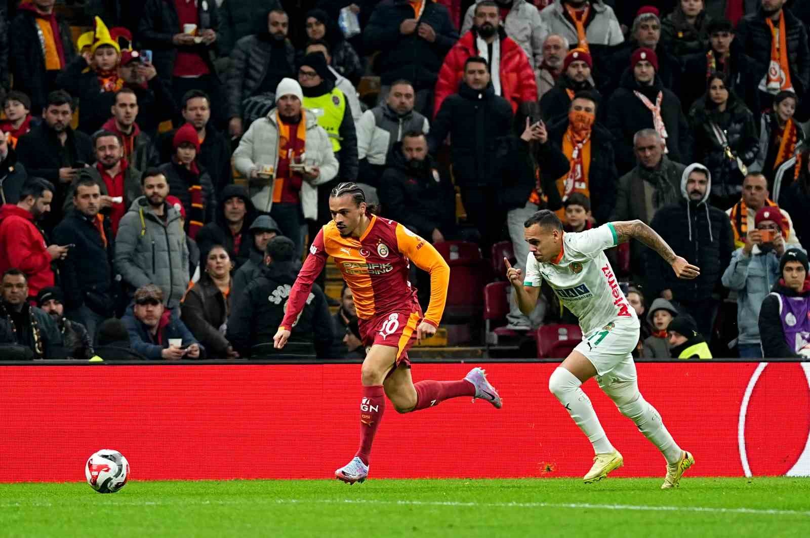 Trendyol Süper Lig: Galatasaray: 3 - Corendon Alanyaspor: 1 (Maç sonucu)
Trendyol Süper Lig: Galatasaray: 3 - Corendon Alanyaspor: 1 (Maç sonucu)