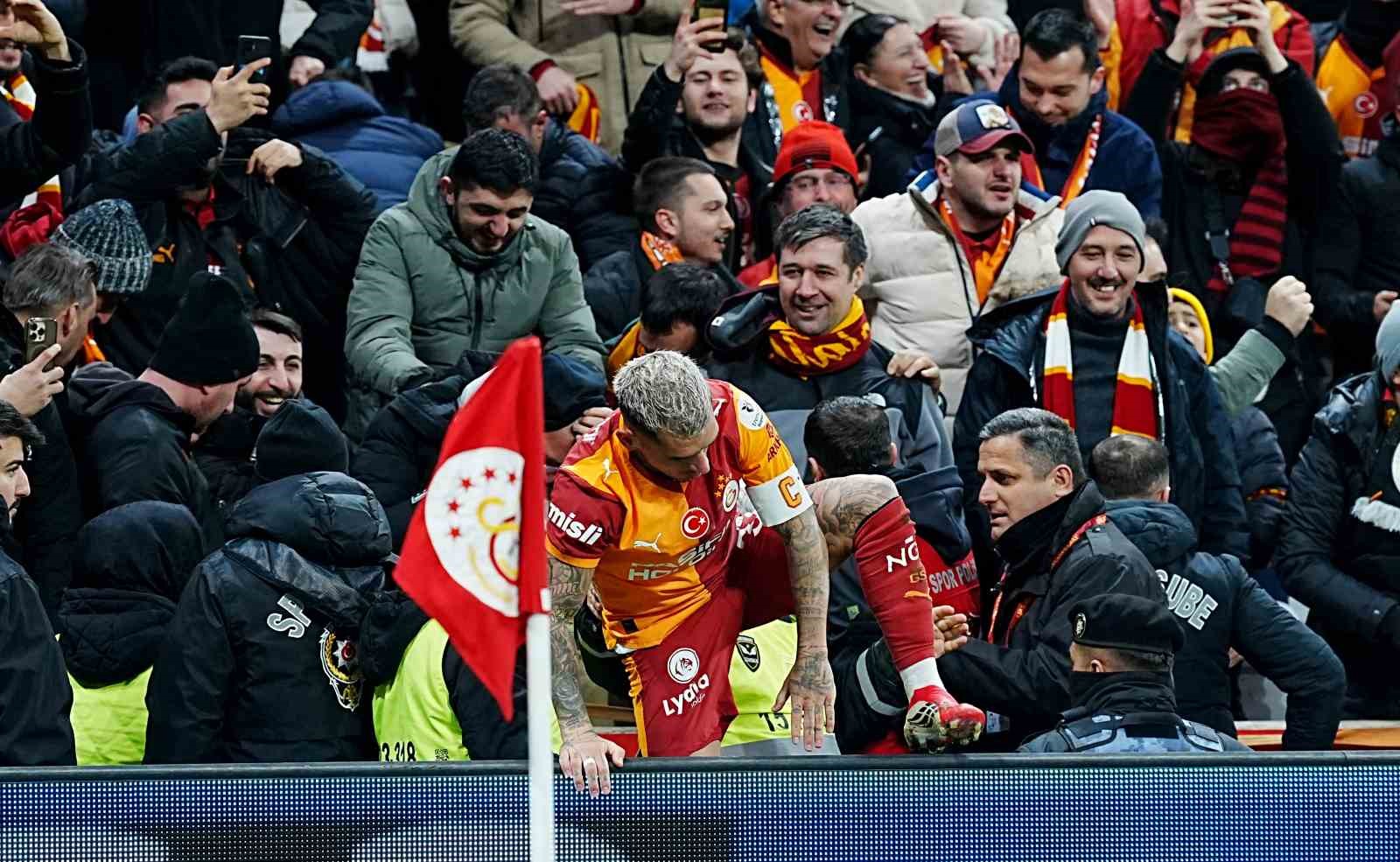 Trendyol Süper Lig: Galatasaray: 3 - Corendon Alanyaspor: 1 (Maç sonucu)
Trendyol Süper Lig: Galatasaray: 3 - Corendon Alanyaspor: 1 (Maç sonucu)