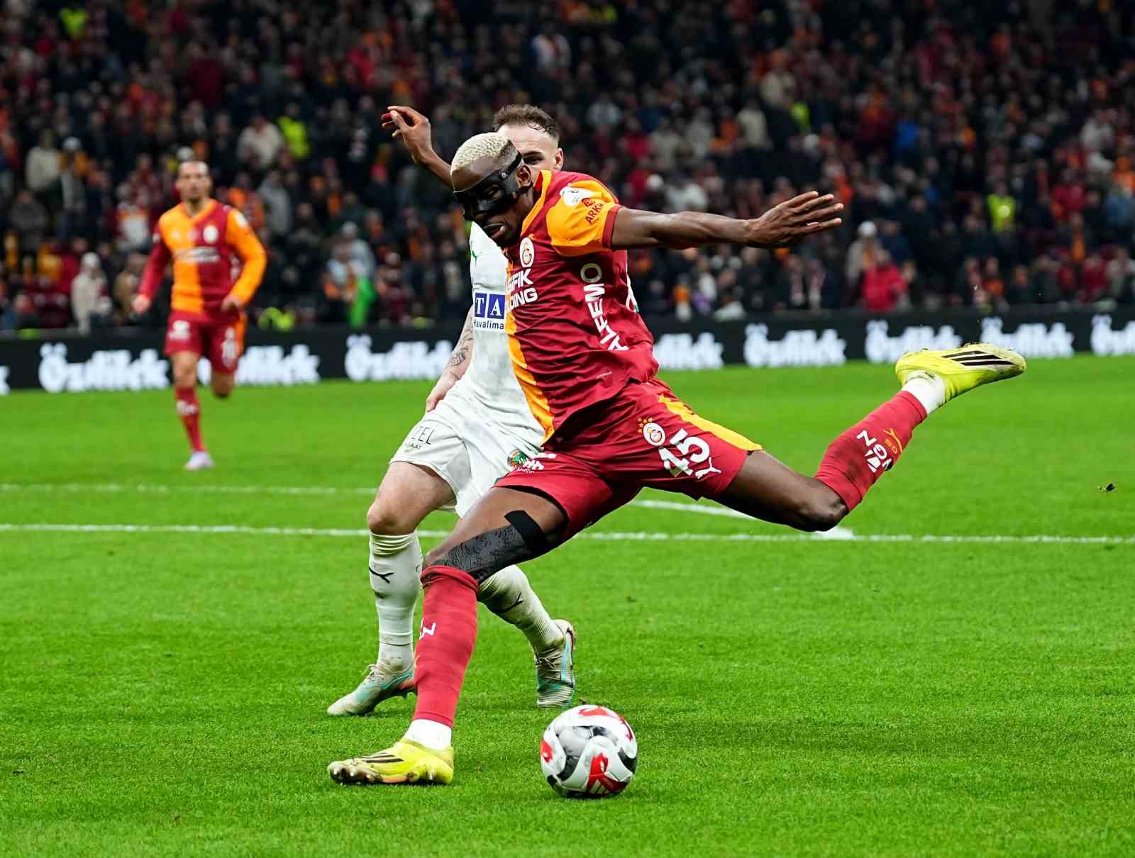 Trendyol Süper Lig: Galatasaray: 3 - Corendon Alanyaspor: 1 (Maç sonucu)
Trendyol Süper Lig: Galatasaray: 3 - Corendon Alanyaspor: 1 (Maç sonucu)