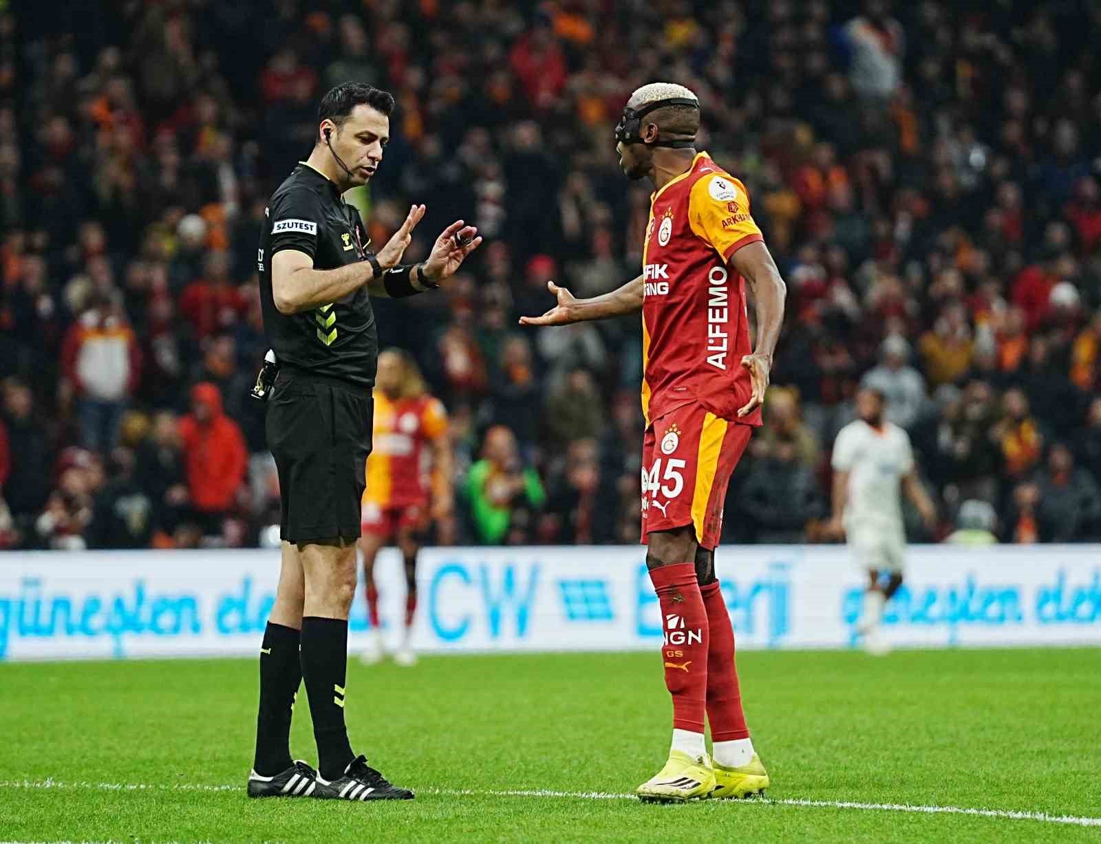 Trendyol Süper Lig: Galatasaray: 3 - Corendon Alanyaspor: 1 (Maç sonucu)
Trendyol Süper Lig: Galatasaray: 3 - Corendon Alanyaspor: 1 (Maç sonucu)