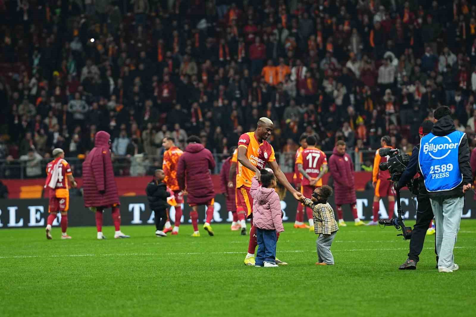 Trendyol Süper Lig: Galatasaray: 3 - Corendon Alanyaspor: 1 (Maç sonucu)
Trendyol Süper Lig: Galatasaray: 3 - Corendon Alanyaspor: 1 (Maç sonucu)