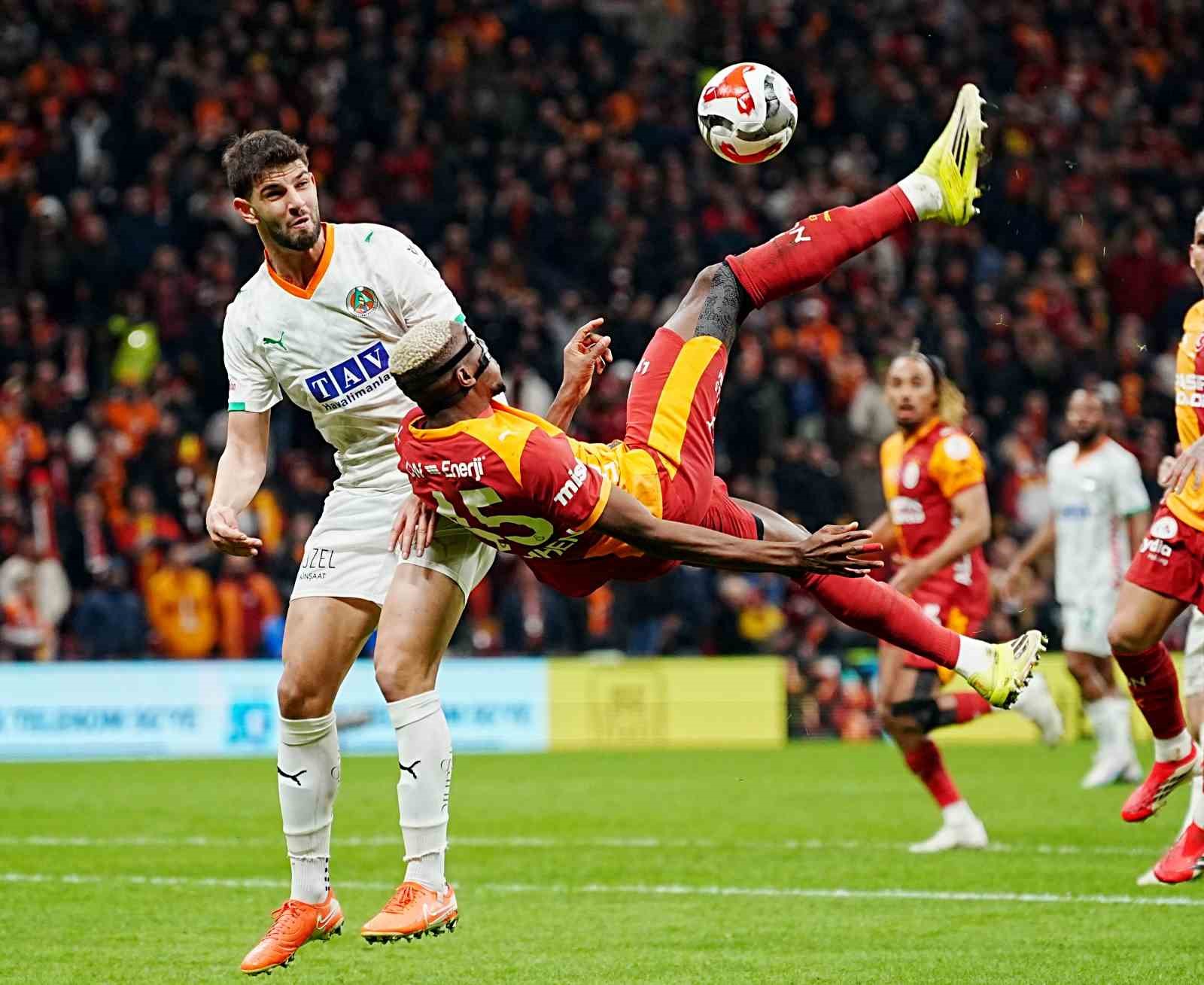 Trendyol Süper Lig: Galatasaray: 3 - Corendon Alanyaspor: 1 (Maç sonucu)
Trendyol Süper Lig: Galatasaray: 3 - Corendon Alanyaspor: 1 (Maç sonucu)