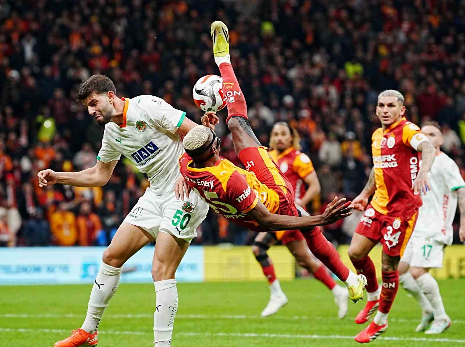 Trendyol Süper Lig: Galatasaray: 3 - Corendon Alanyaspor: 1 (Maç sonucu)
Trendyol Süper Lig: Galatasaray: 3 - Corendon Alanyaspor: 1 (Maç sonucu)
