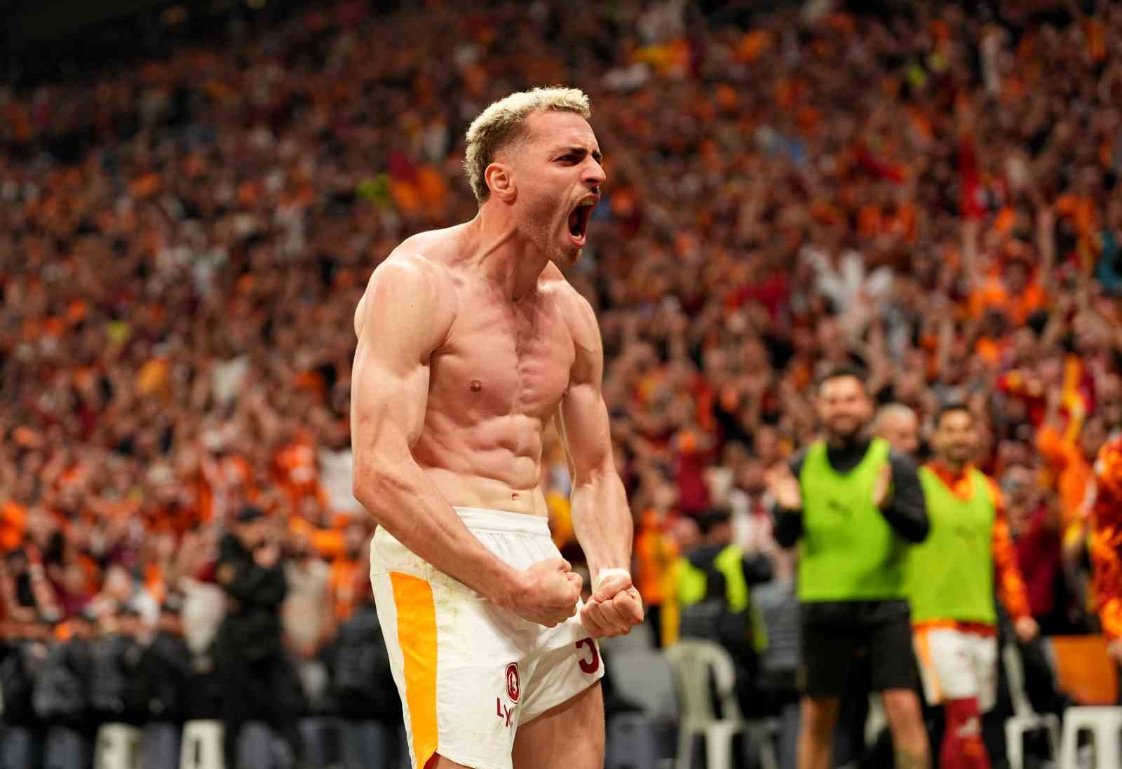 Trendyol Süper Lig: Galatasaray: 3 - Fenerbahçe: 0 (Maç sonucu)
