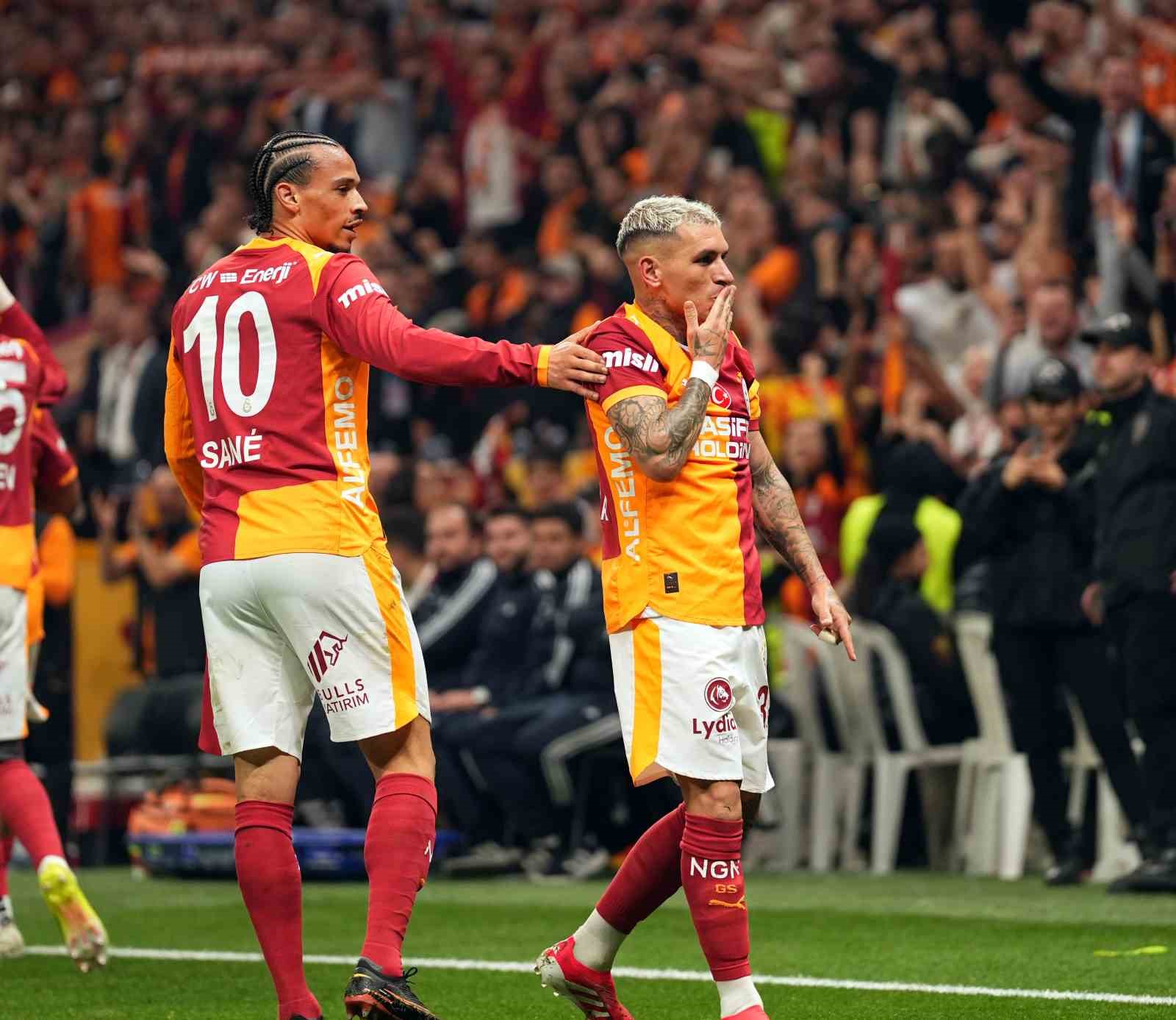 Trendyol Süper Lig: Galatasaray: 3 - Fenerbahçe: 0 (Maç sonucu)
