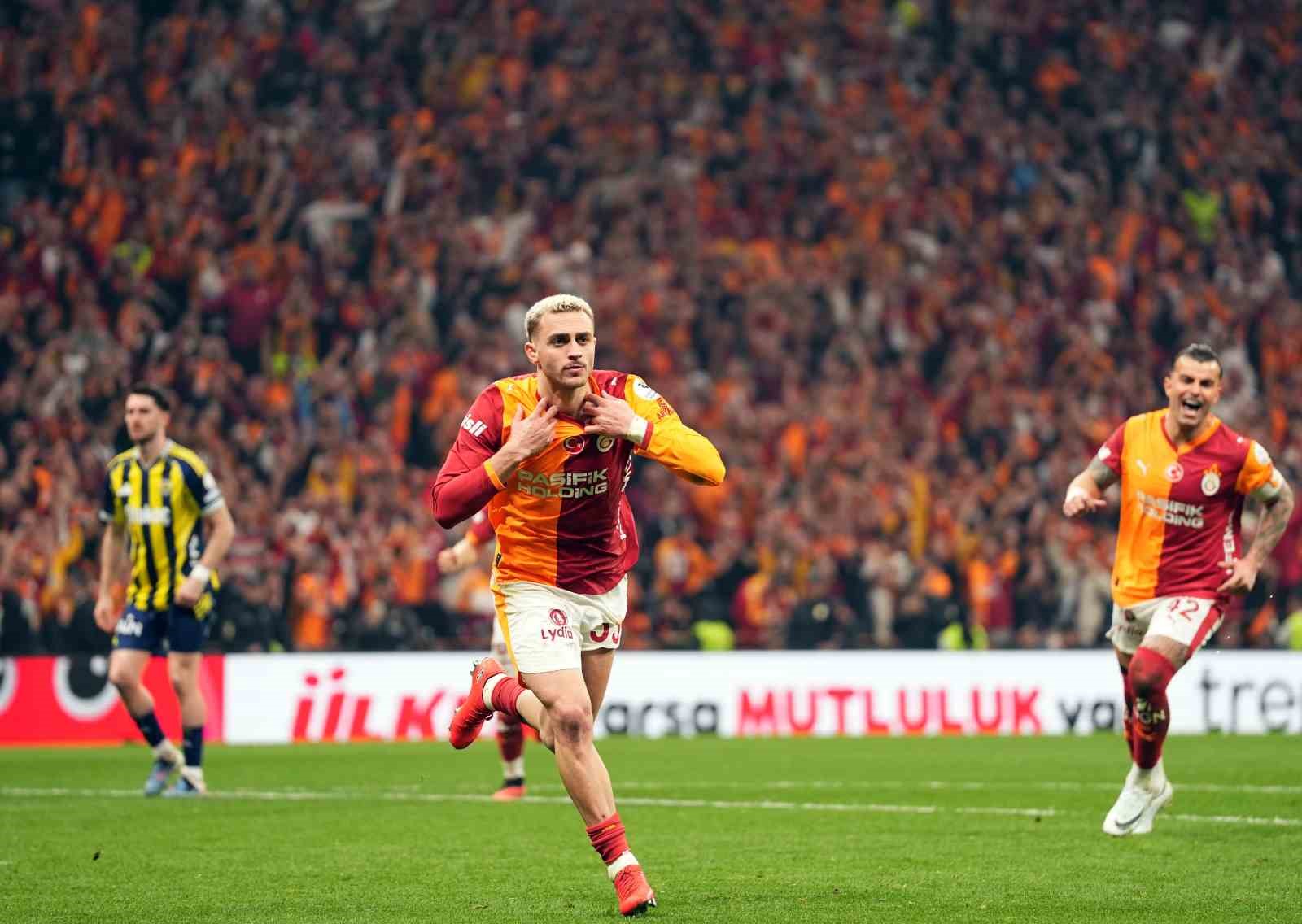 Trendyol Süper Lig: Galatasaray: 3 - Fenerbahçe: 0 (Maç sonucu)
