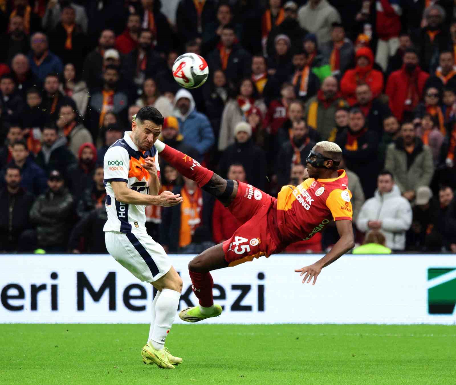 Trendyol Süper Lig: Galatasaray: 3 - RAMS Başakşehir: 0 (Maç sonucu)
