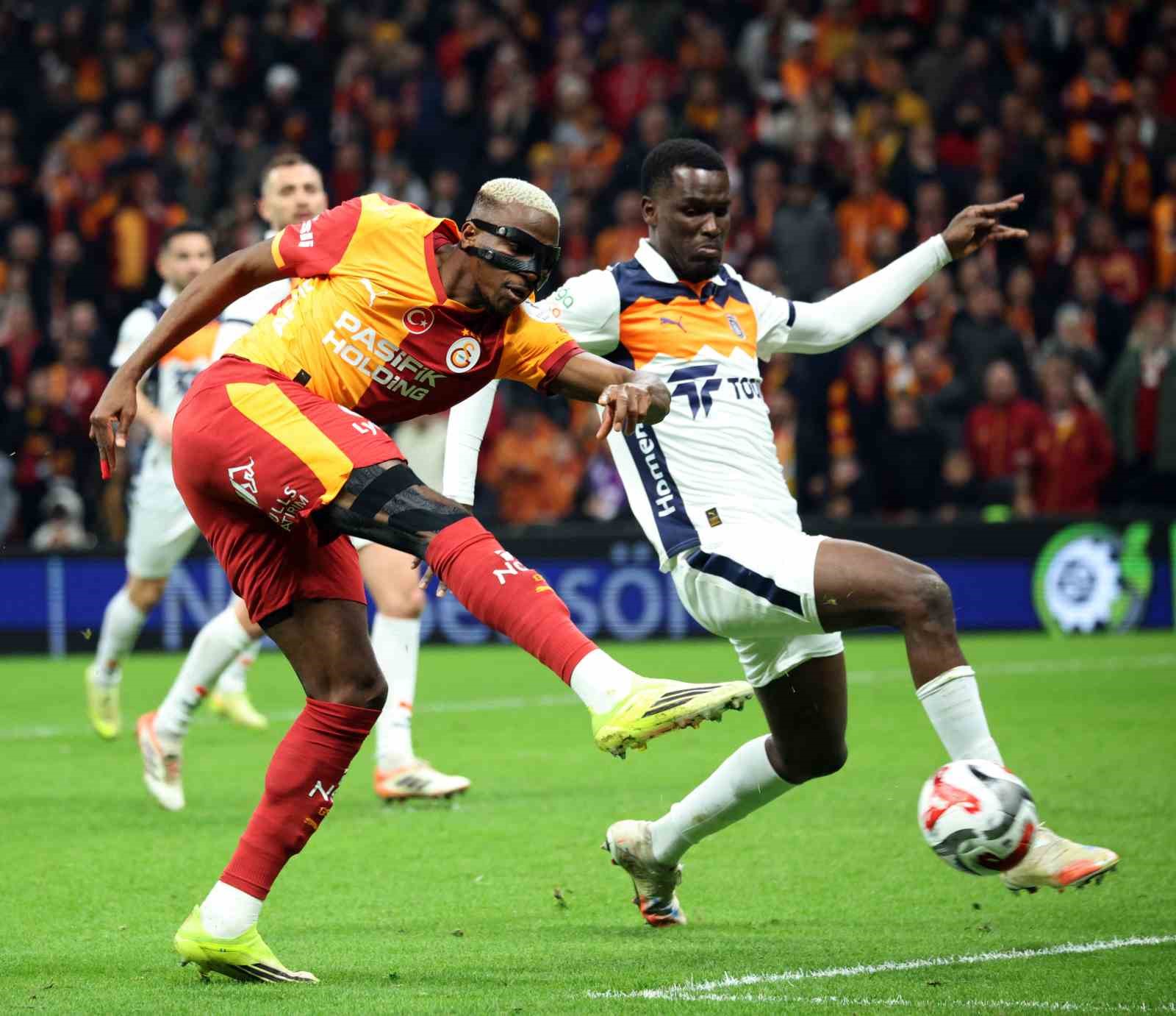 Trendyol Süper Lig: Galatasaray: 3 - RAMS Başakşehir: 0 (Maç sonucu)
