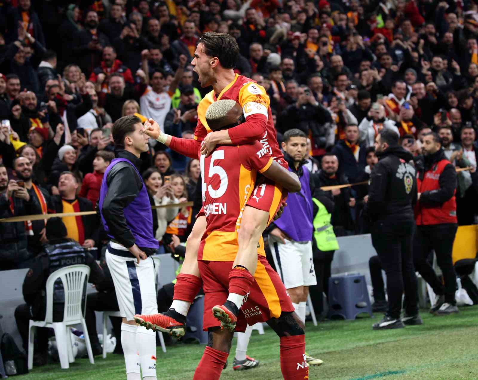 Trendyol Süper Lig: Galatasaray: 3 - RAMS Başakşehir: 0 (Maç sonucu)

