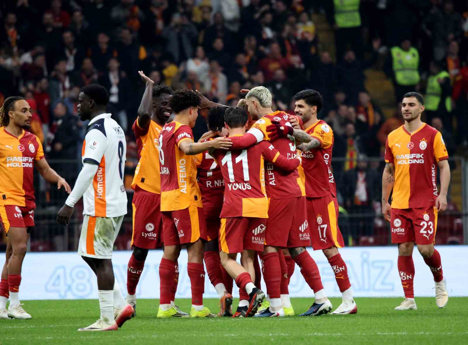 Trendyol Süper Lig: Galatasaray: 3 - RAMS Başakşehir: 0 (Maç sonucu)
