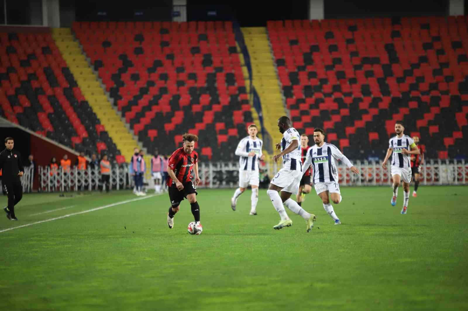 Trendyol Süper Lig: Gaziantep FK: 2 - Kasımpaşa: 1 (Maç sonucu)
