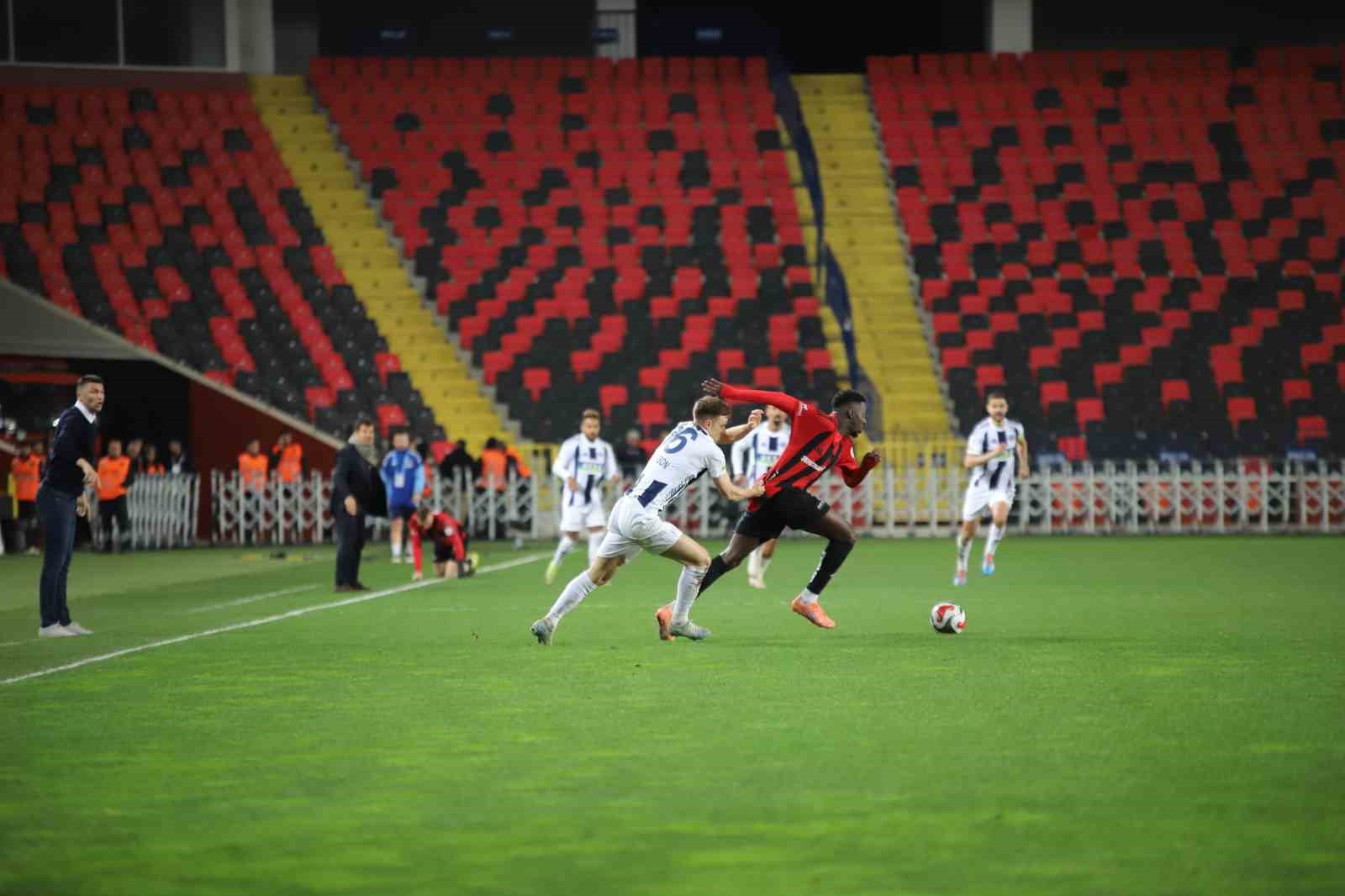 Trendyol Süper Lig: Gaziantep FK: 2 - Kasımpaşa: 1 (Maç sonucu)
