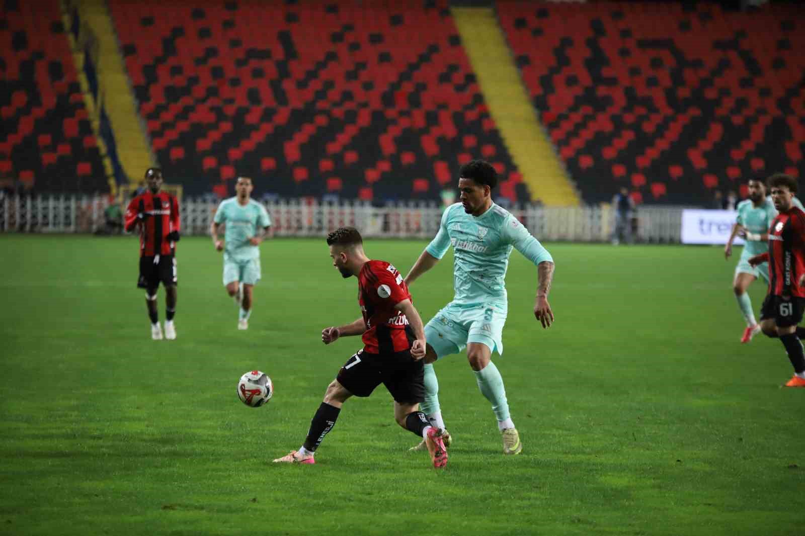 Trendyol Süper Lig: Gaziantep FK: 3 - Kayserispor: 0 (Maç sonucu)
