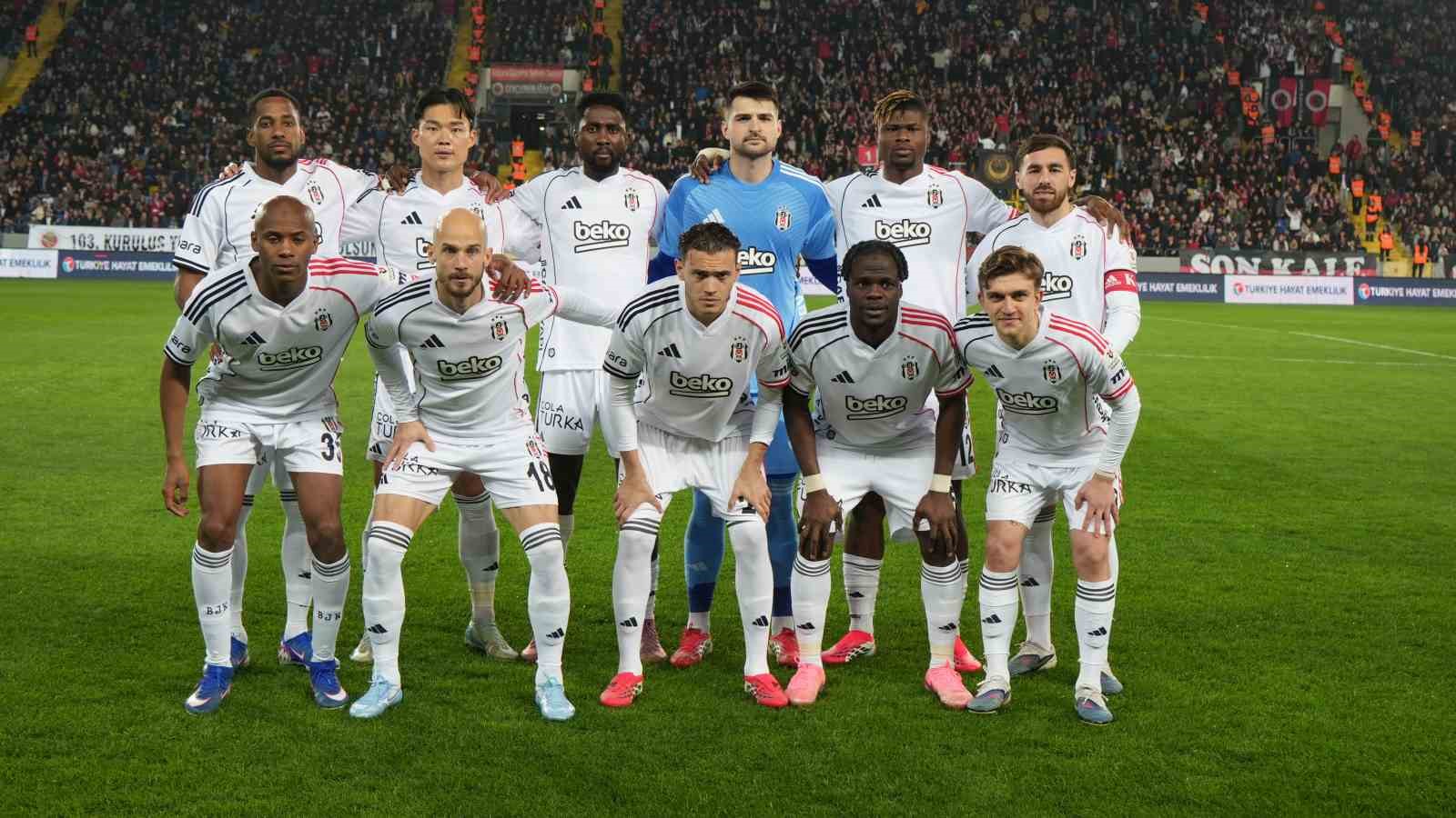 Trendyol Süper Lig: Gençlerbirliği: 0 - Beşiktaş: 0 (Maç devam ediyor)

