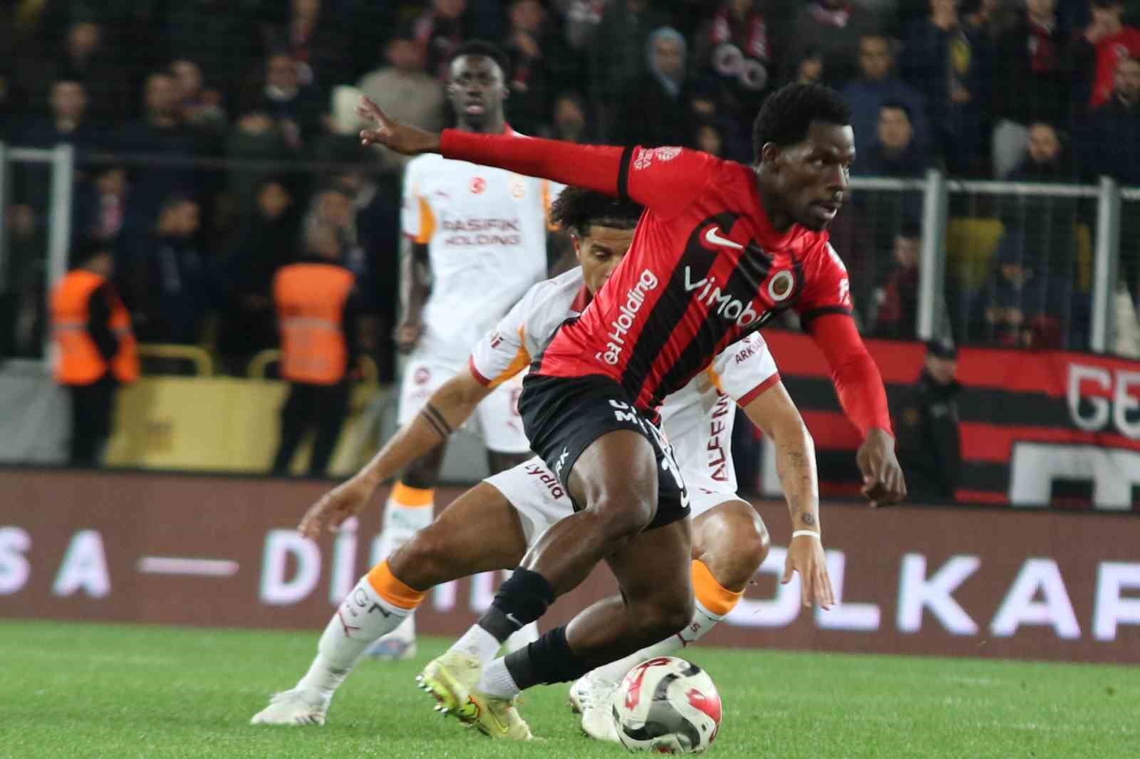 Trendyol Süper Lig: Gençlerbirliği: 1 - Galatasaray: 2 (Maç sonucu)
