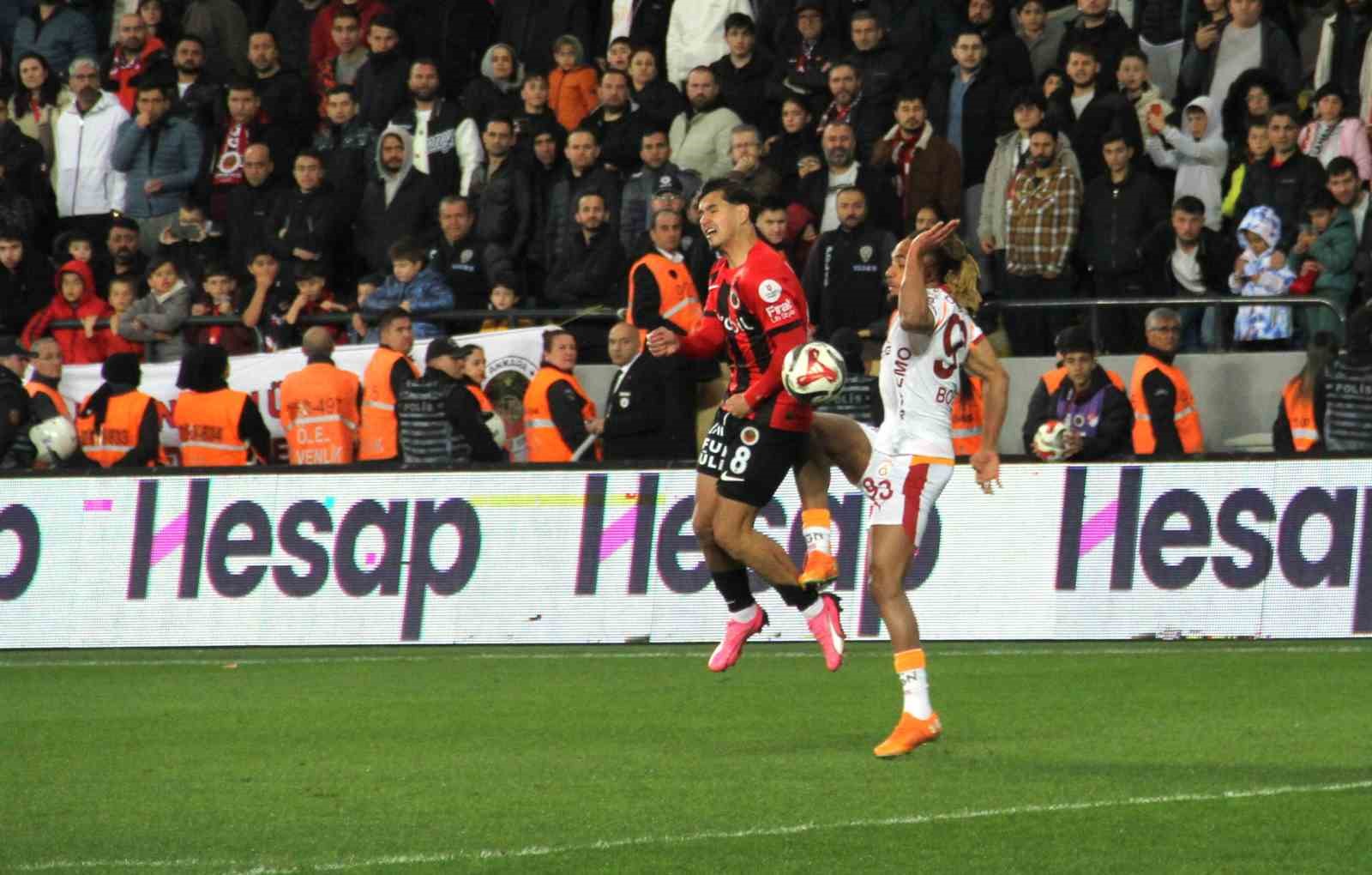 Trendyol Süper Lig: Gençlerbirliği: 1 - Galatasaray: 2 (Maç sonucu)
