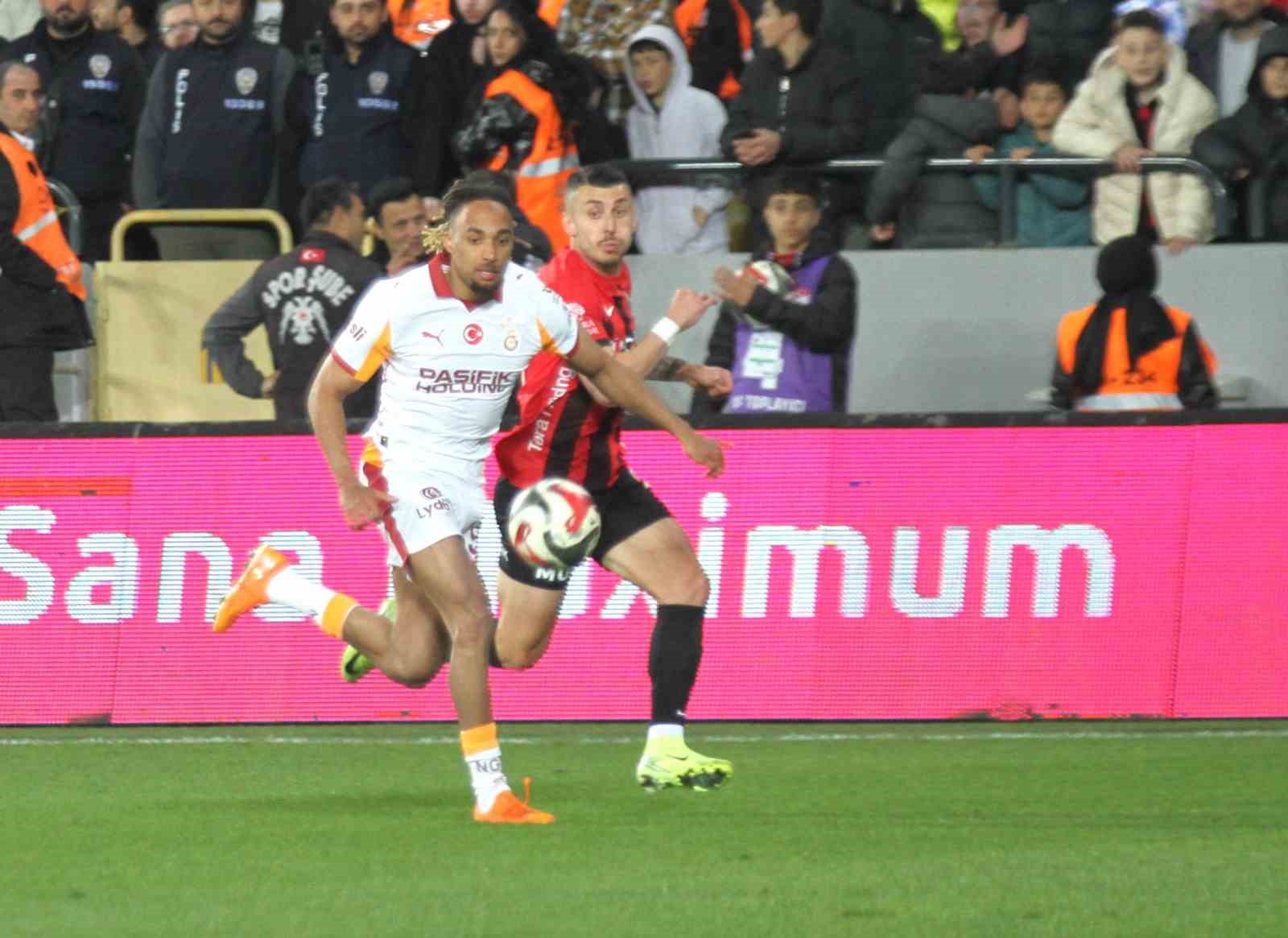 Trendyol Süper Lig: Gençlerbirliği: 1 - Galatasaray: 2 (Maç sonucu)
