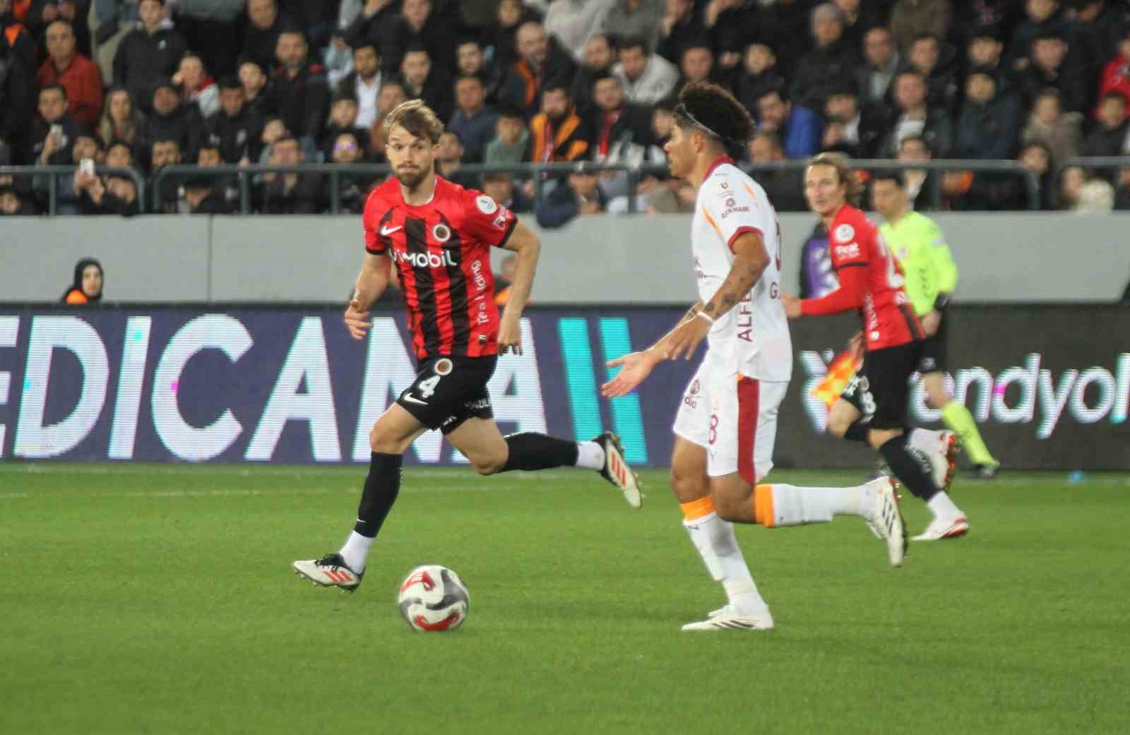 Trendyol Süper Lig: Gençlerbirliği: 1 - Galatasaray: 2 (Maç sonucu)
