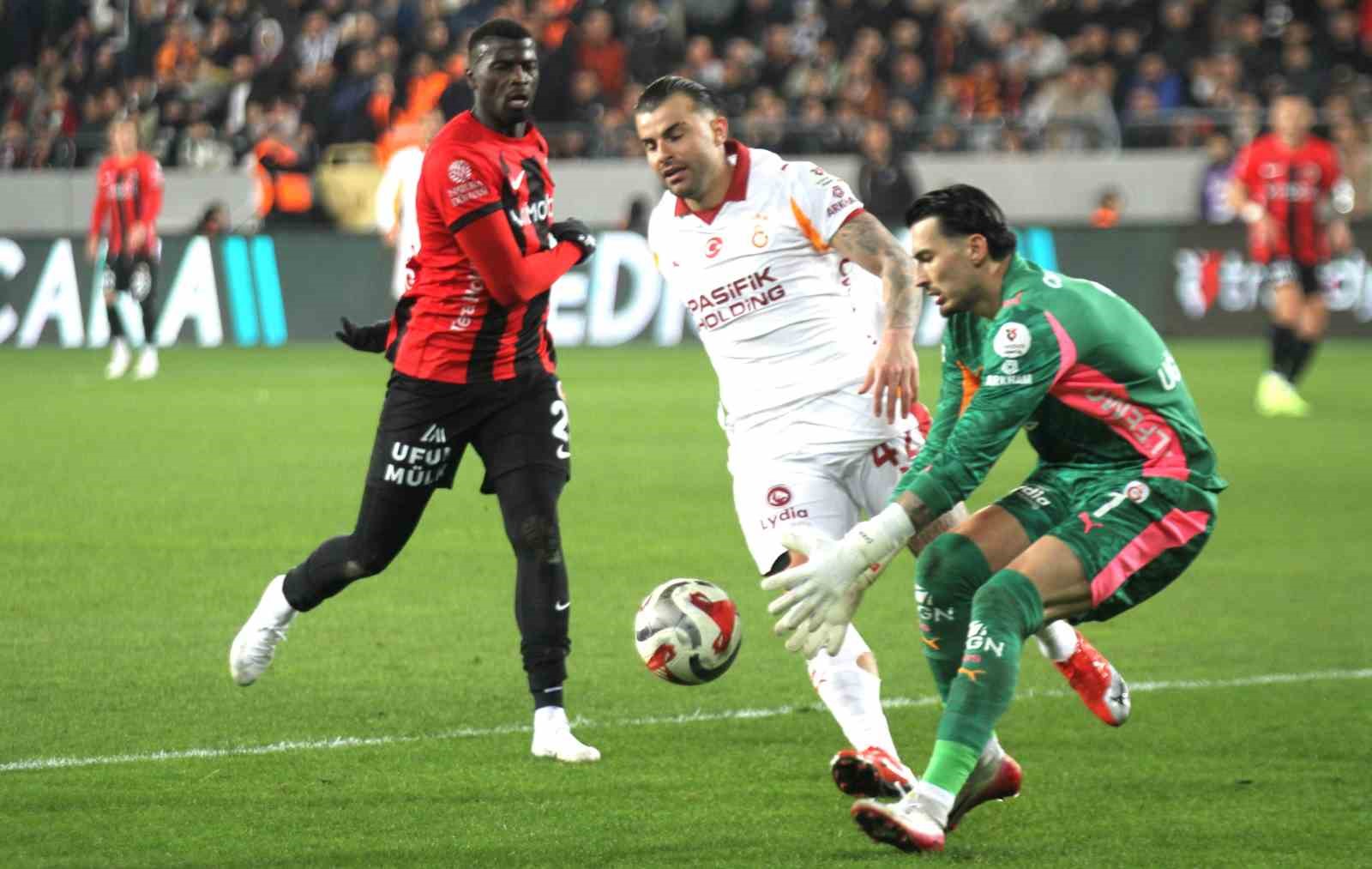 Trendyol Süper Lig: Gençlerbirliği: 1 - Galatasaray: 2 (Maç sonucu)
