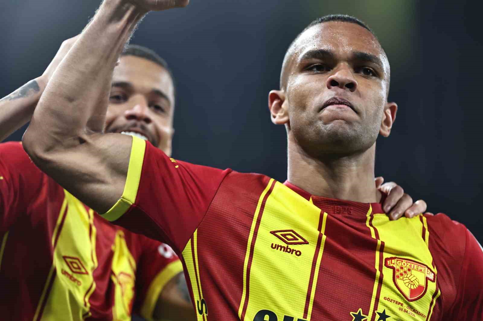 Trendyol Süper Lig: Göztepe: 1 - Galatasaray: 3 (Maç sonucu)
Trendyol Süper Lig: Göztepe: 1 - Galatasaray: 3 (Maç sonucu)