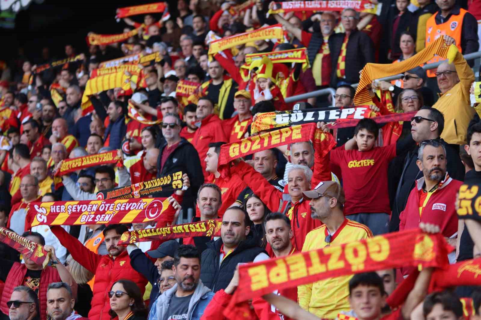 Trendyol Süper Lig: Göztepe: 1 - Kasımpaşa: 1 (İlk Yarı)
