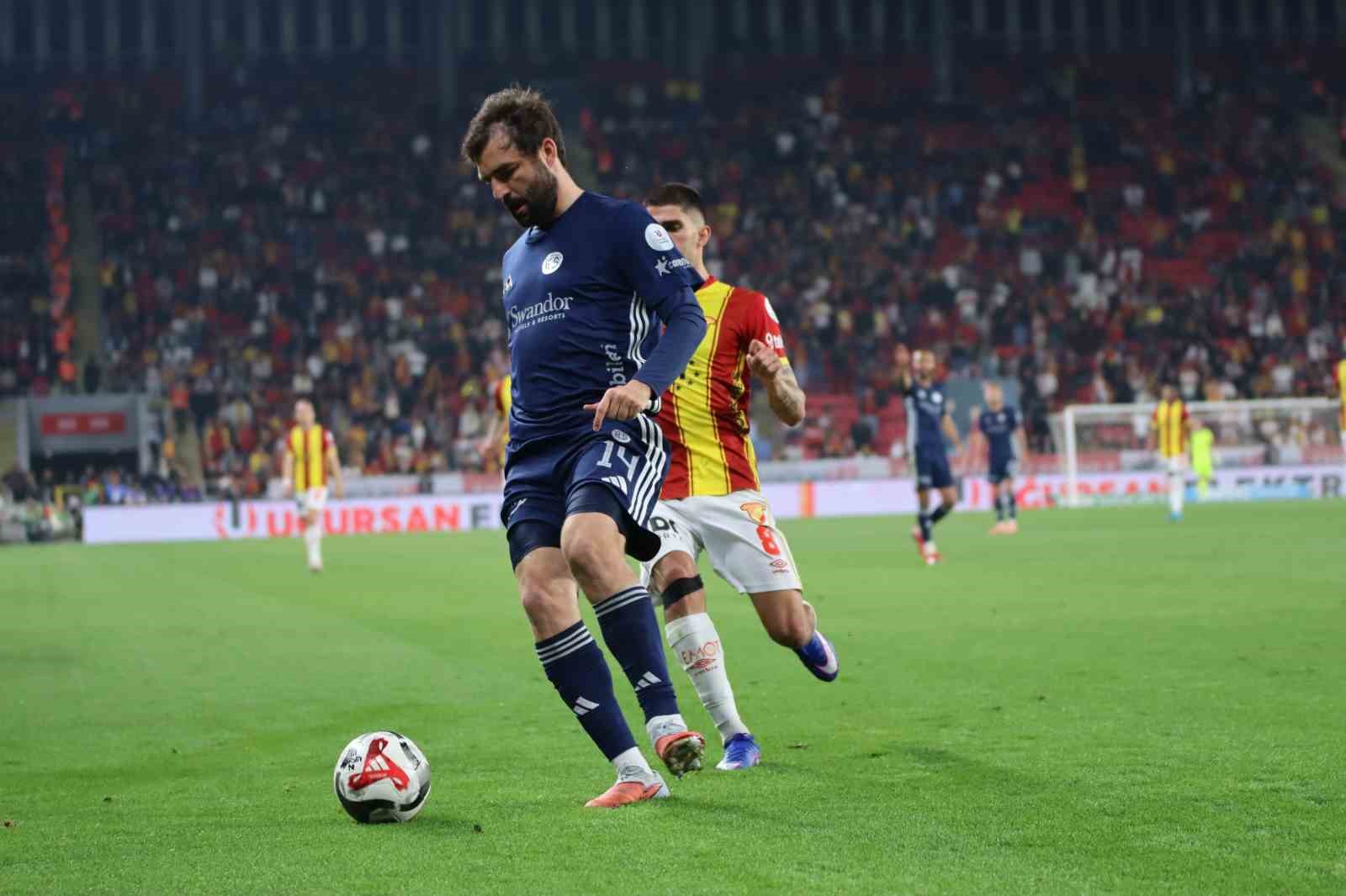 Trendyol Süper Lig: Göztepe: 2 - Antalyaspor: 0 (Maç sonucu)
