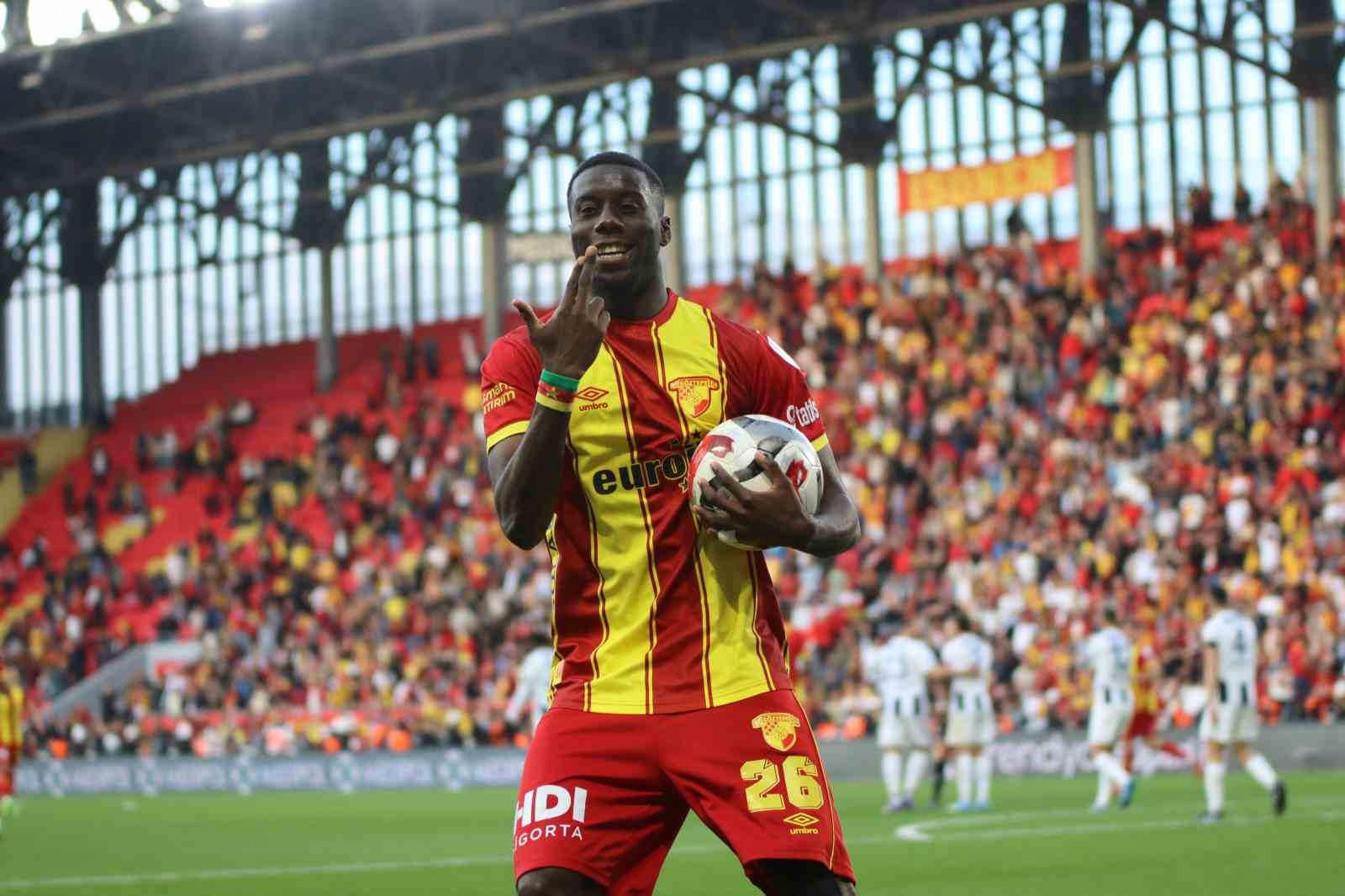 Trendyol Süper Lig: Göztepe: 3 - Kasımpaşa: 3 (Maç sonucu)
