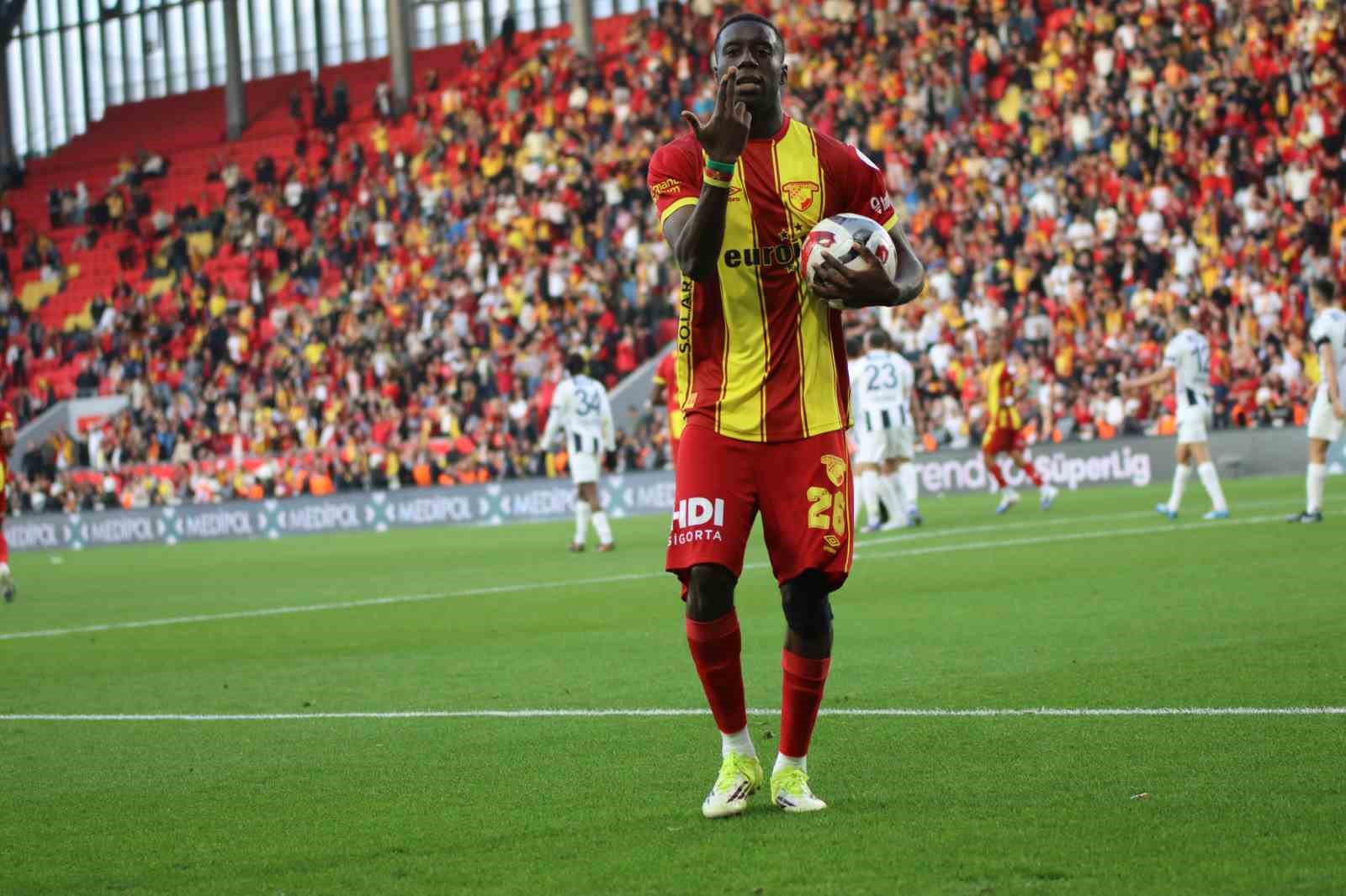 Trendyol Süper Lig: Göztepe: 3 - Kasımpaşa: 3 (Maç sonucu)
