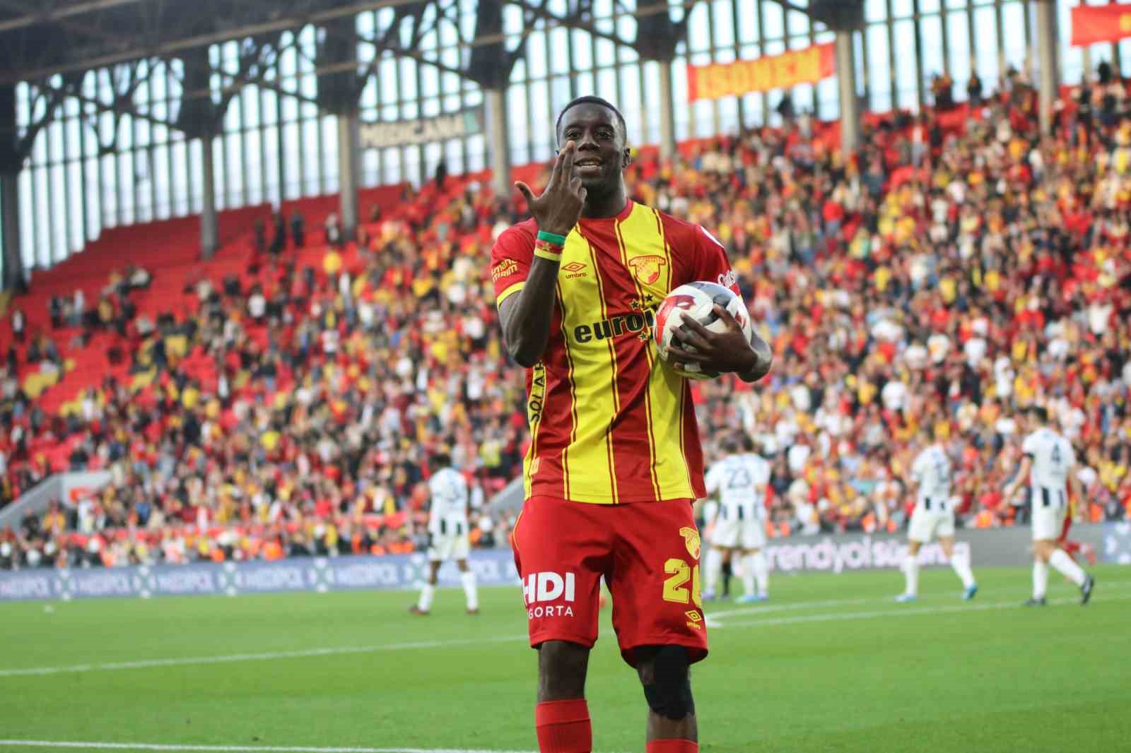 Trendyol Süper Lig: Göztepe: 3 - Kasımpaşa: 3 (Maç sonucu)
