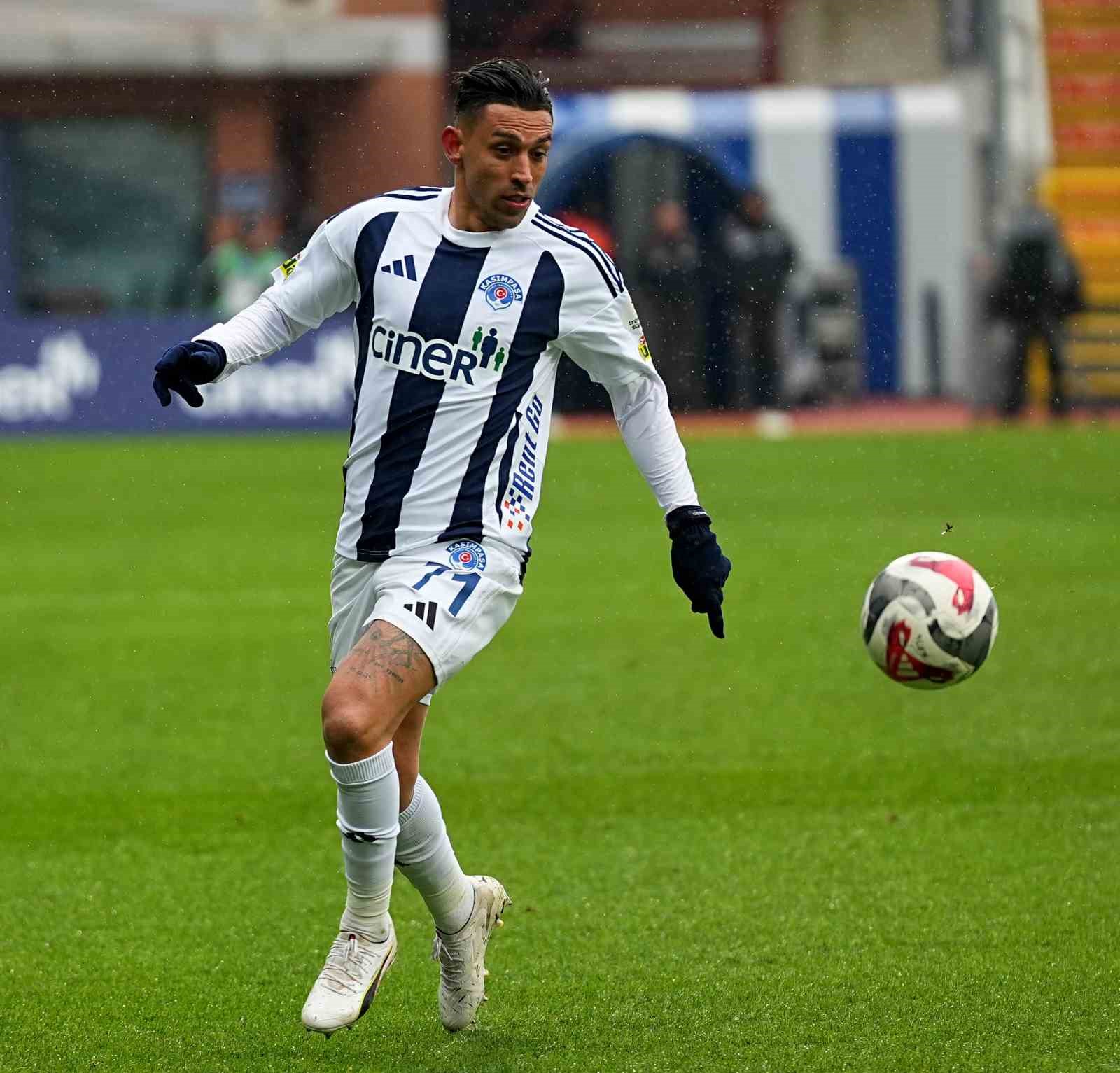 Trendyol Süper Lig: Kasımpaşa: 0 - Antalyaspor: 0 (Maç devam ediyor)
