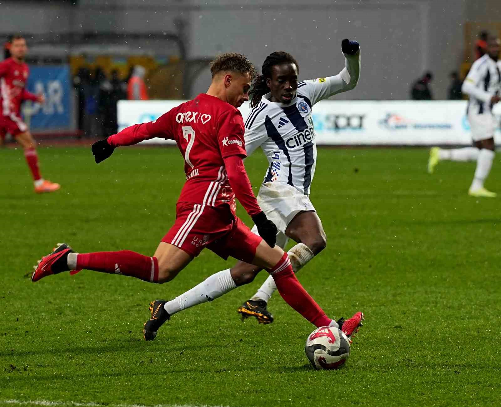 Trendyol Süper Lig: Kasımpaşa: 0 - Antalyaspor: 0 (Maç sonucu)
