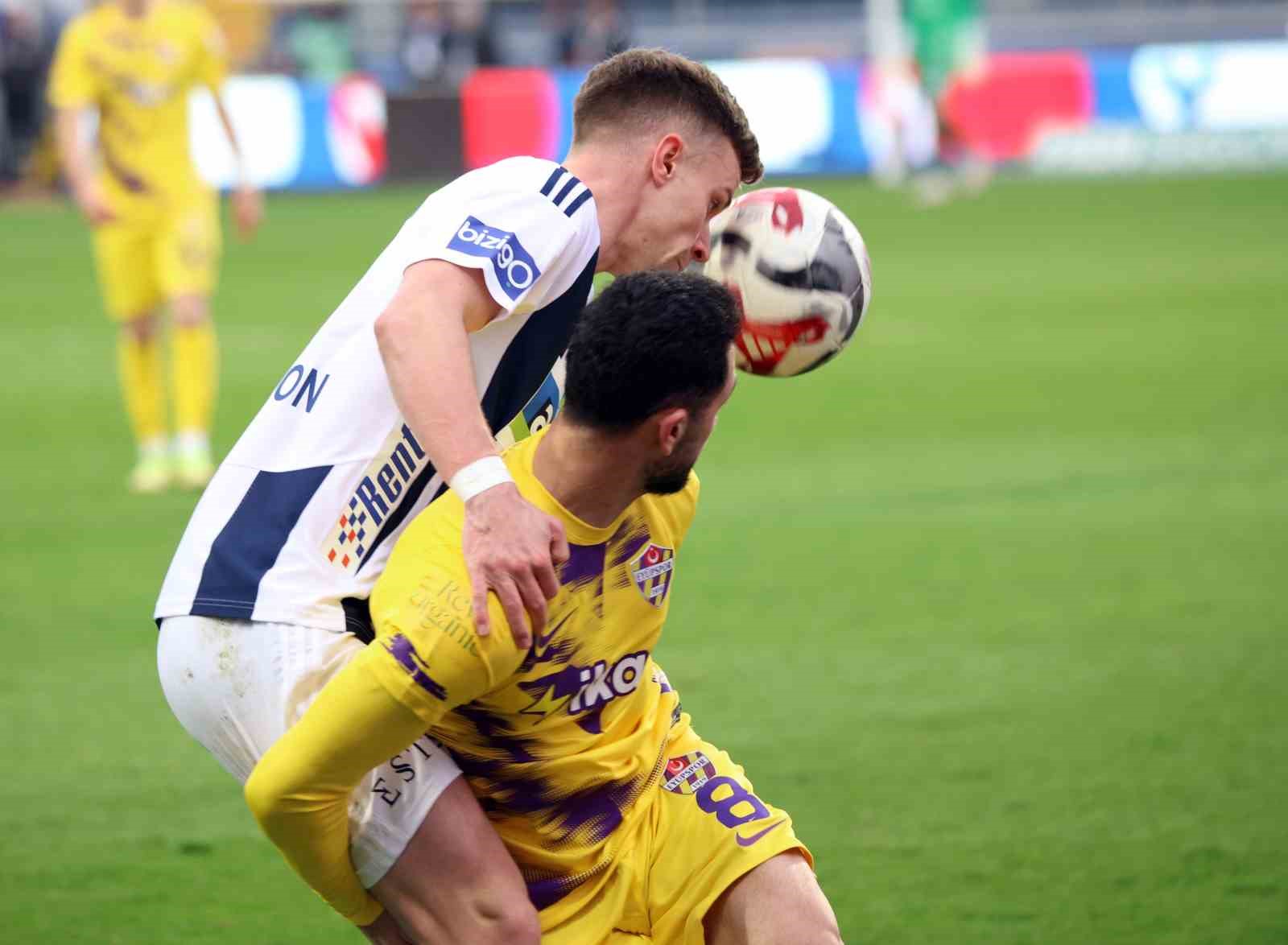 Trendyol Süper Lig: Kasımpaşa: 1 - Eyüpspor: 0 (Maç sonucu)
Trendyol Süper Lig: Kasımpaşa: 1 - Eyüpspor: 0 (Maç sonucu)