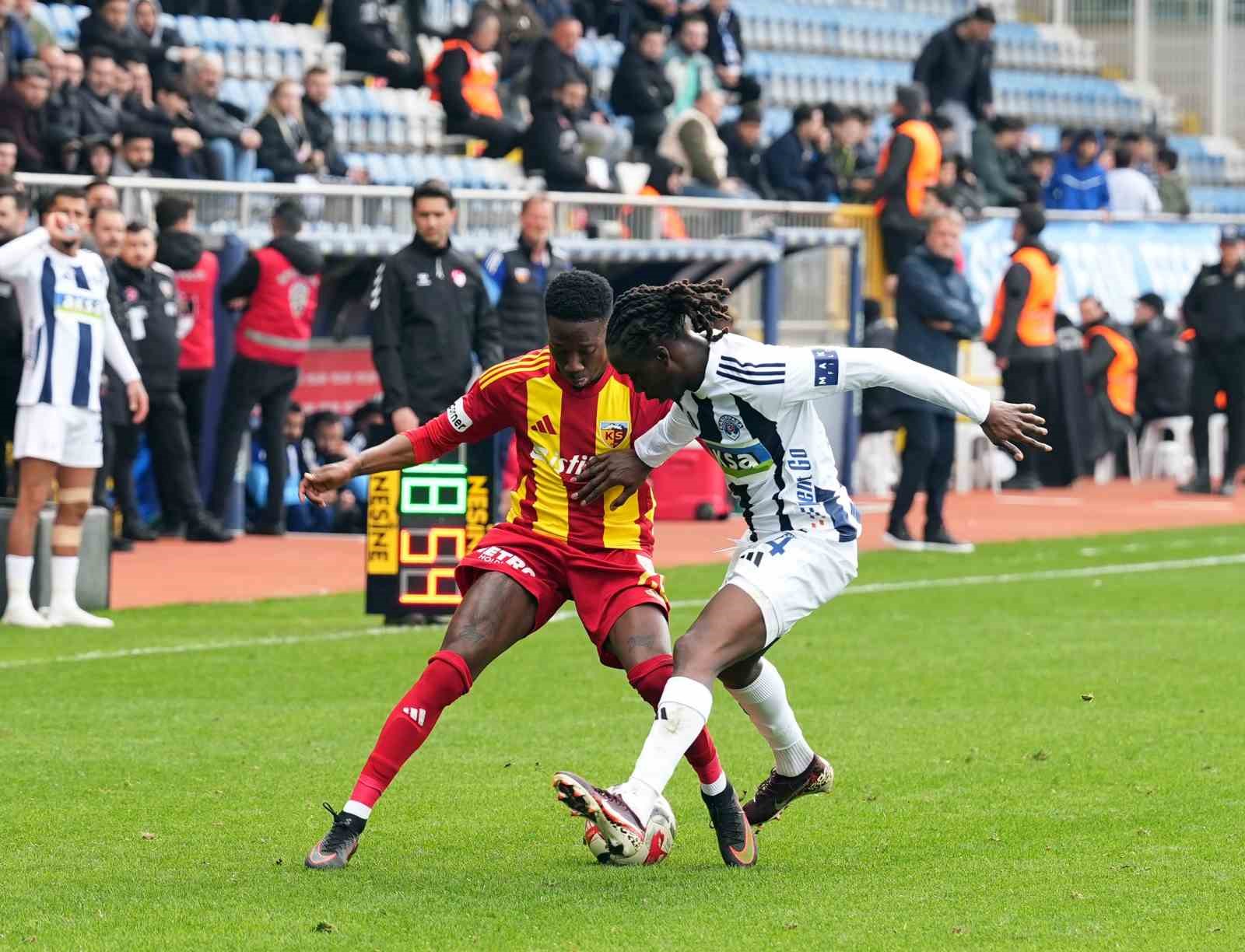 Trendyol Süper Lig: Kasımpaşa: 2 - Kayserispor: 0 (Maç sonucu)
