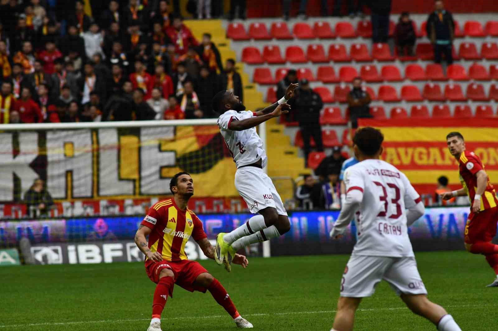 Trendyol Süper Lig: Kayserispor: 1 - Fatih Karagümrük: 0 (Maç sonucu)
