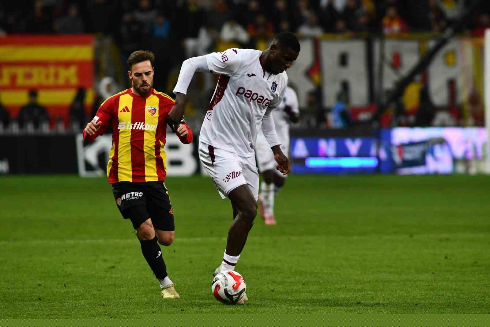 Trendyol Süper Lig: Kayserispor: 1 - Trabzonspor: 3 (Maç sonucu)
